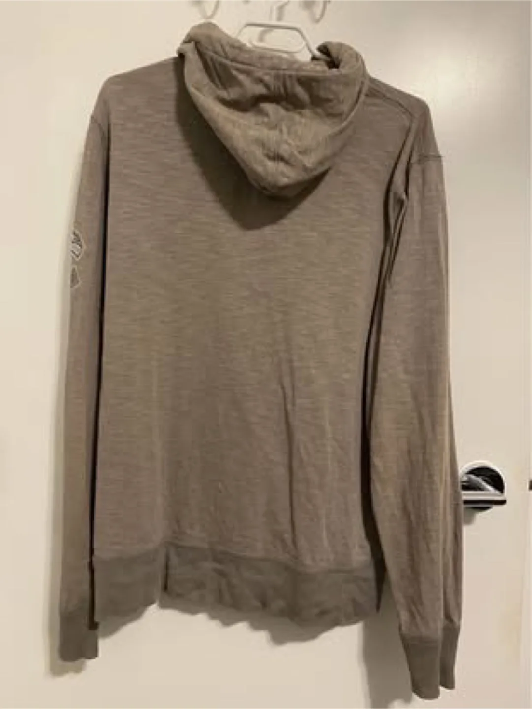 Vancouver Canucks Hoodie M image indicator(3)