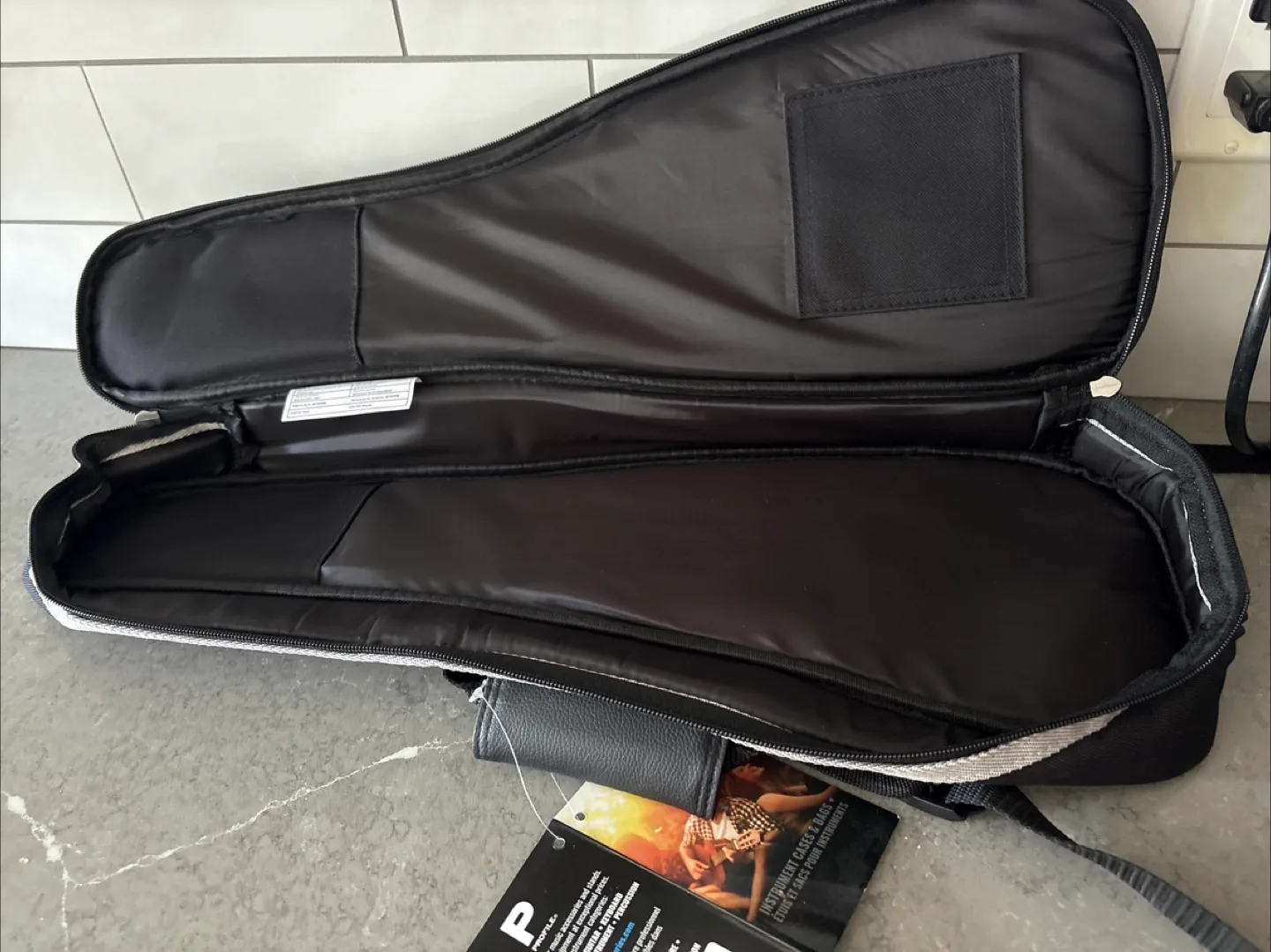 NEW Profile brand Ukulele Case image indicator(5)