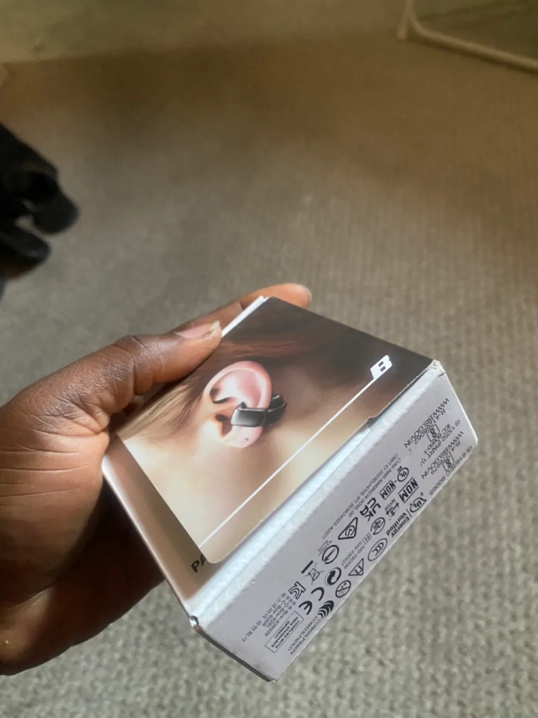 Bose Ultra Open Earbuds image indicator(2)