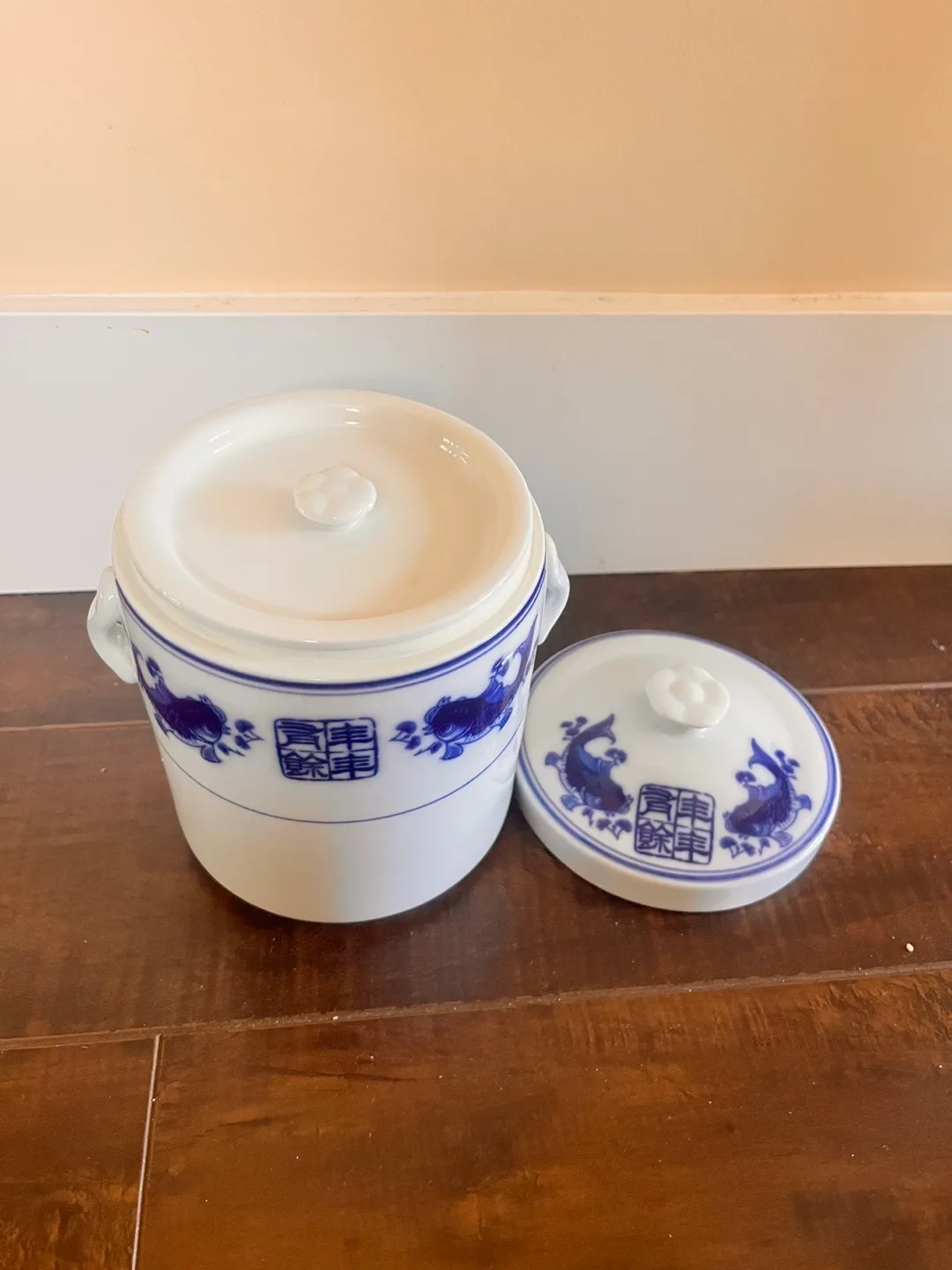 Ceramic Lidded Pot with Fish Decoration image indicator(3)