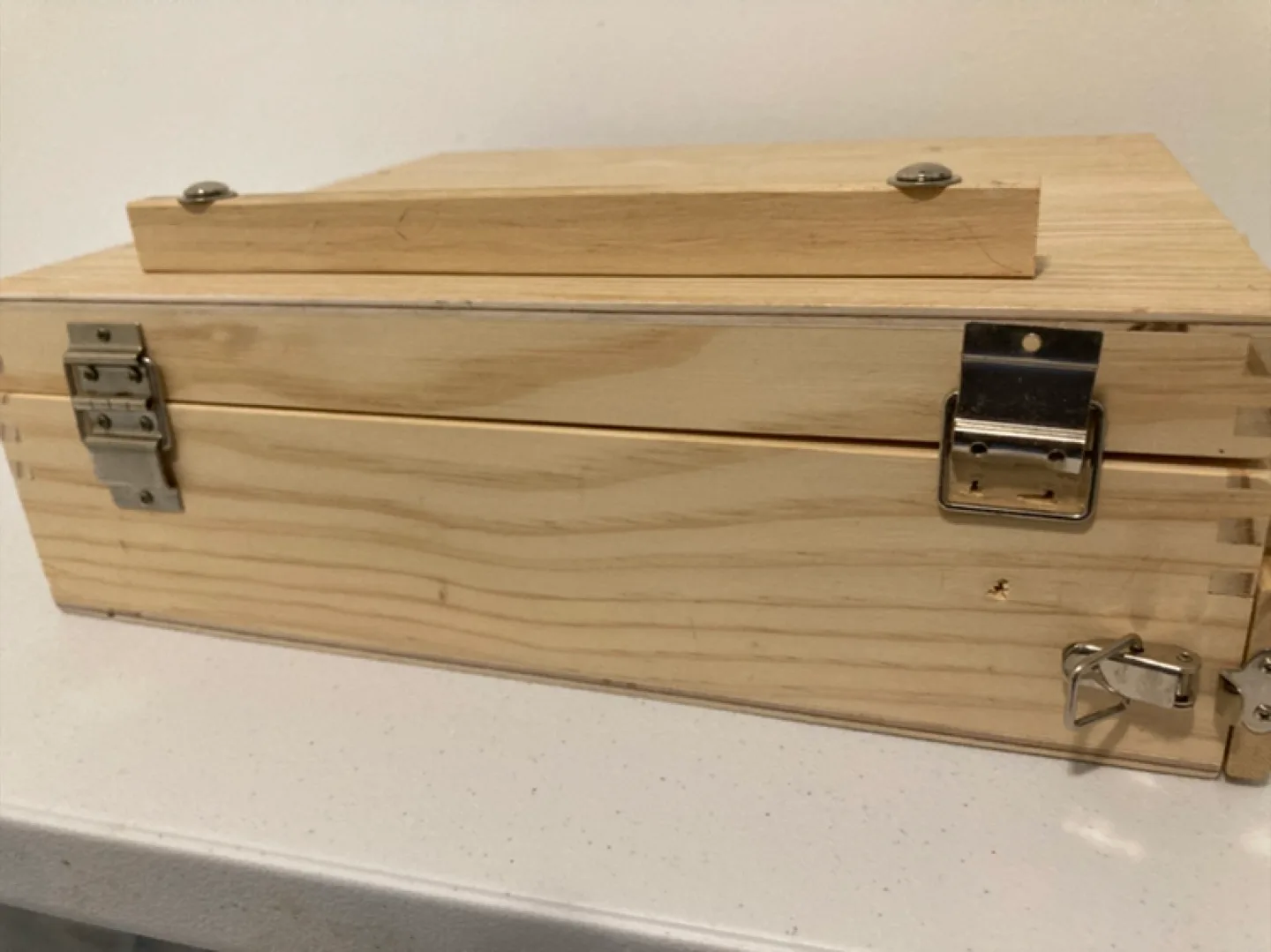 Wooden Artist's Painting Box image indicator(5)