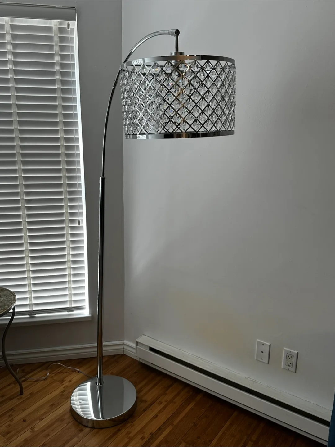 Arc Floor Lamp with Crystal Shade image indicator(2)