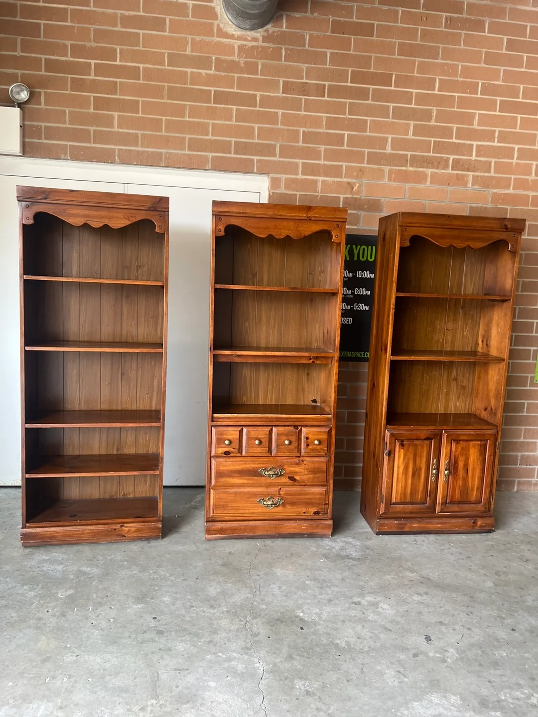Set of 3 Wooden Bookshelves thumbnail