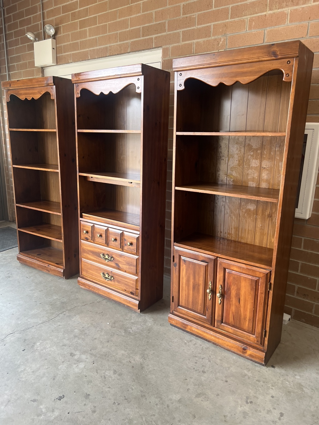 Set of 3 Wooden Bookshelves - photo 2