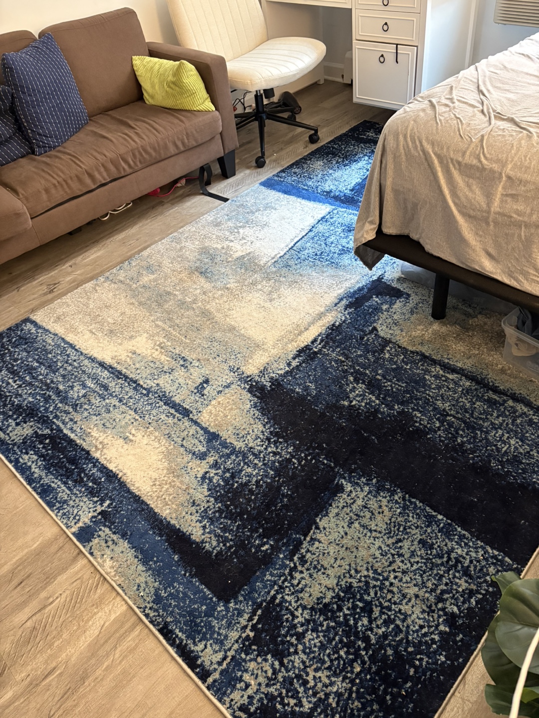Abstract Patterned Area Rug