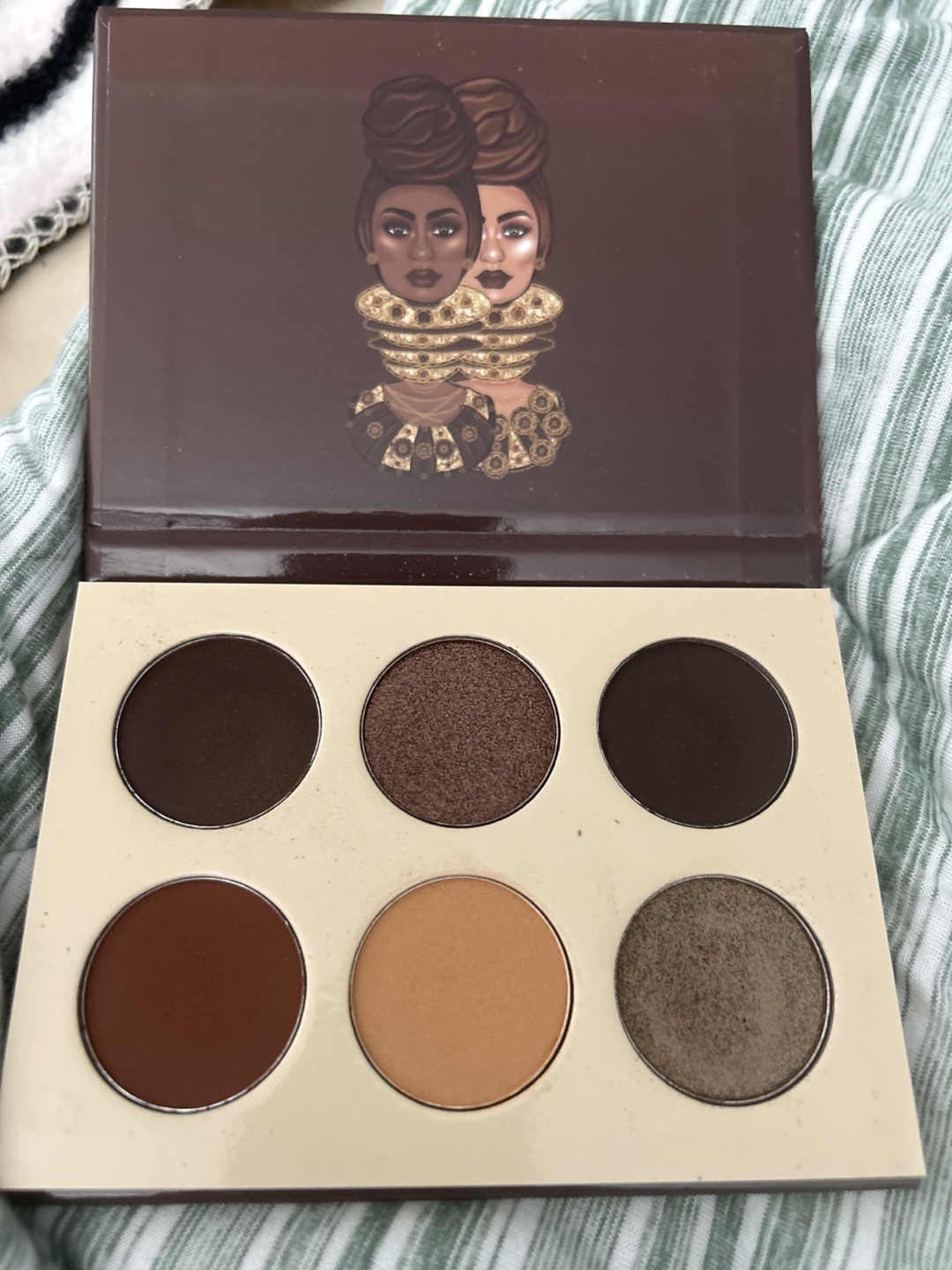 Juvia's Place The Chocolates Eyeshadow Palette