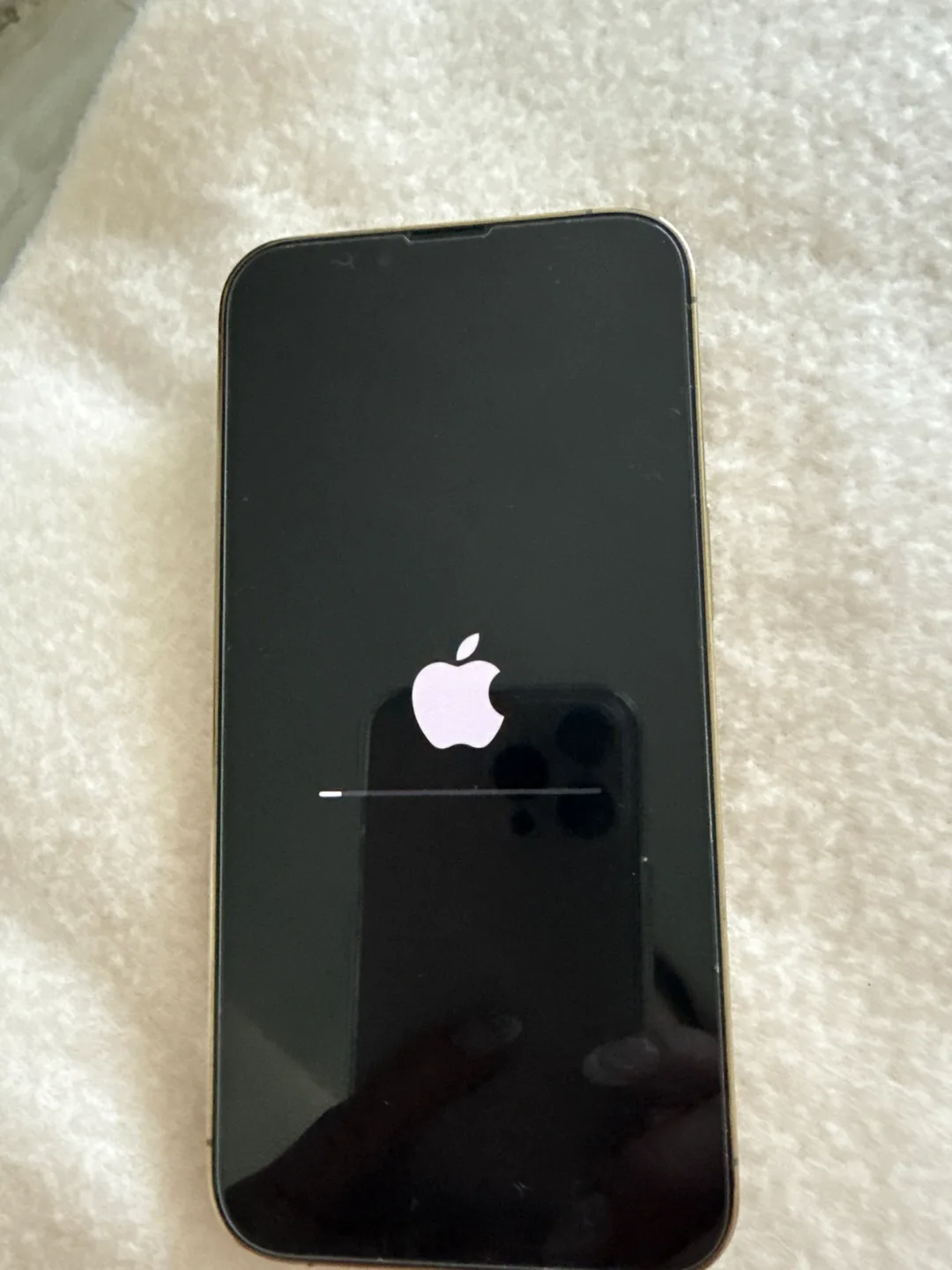 Apple iPhone - 13 Pre-Owned thumbnail