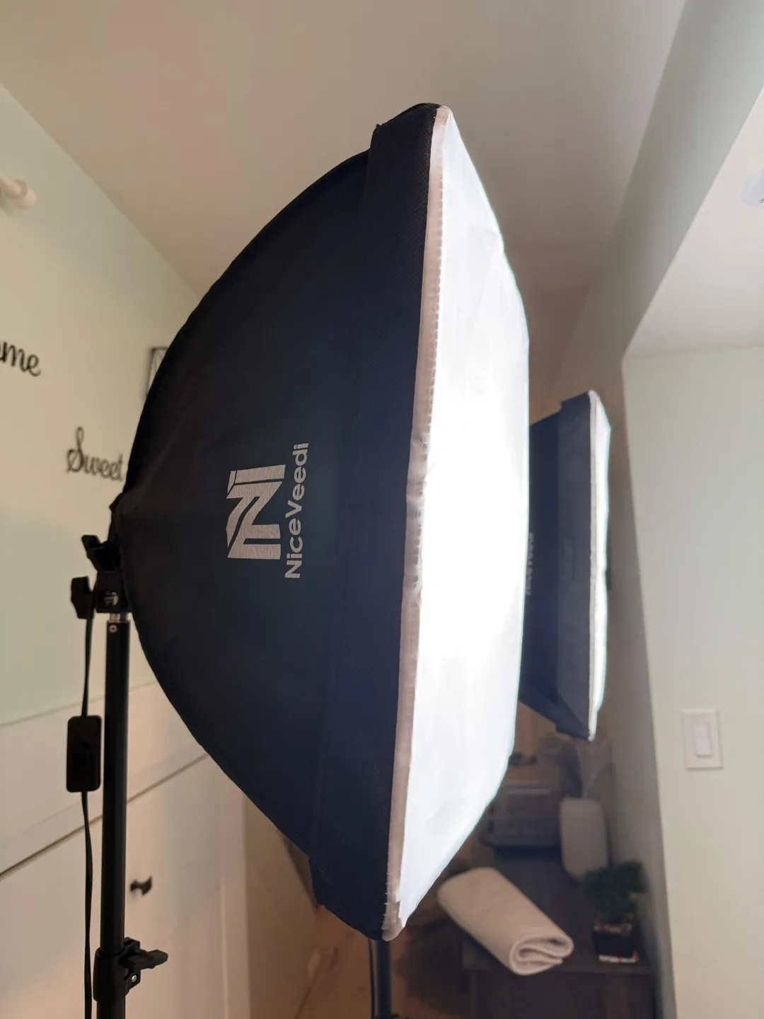 NiceVideo LED Softbox Studio Lights image indicator(5)