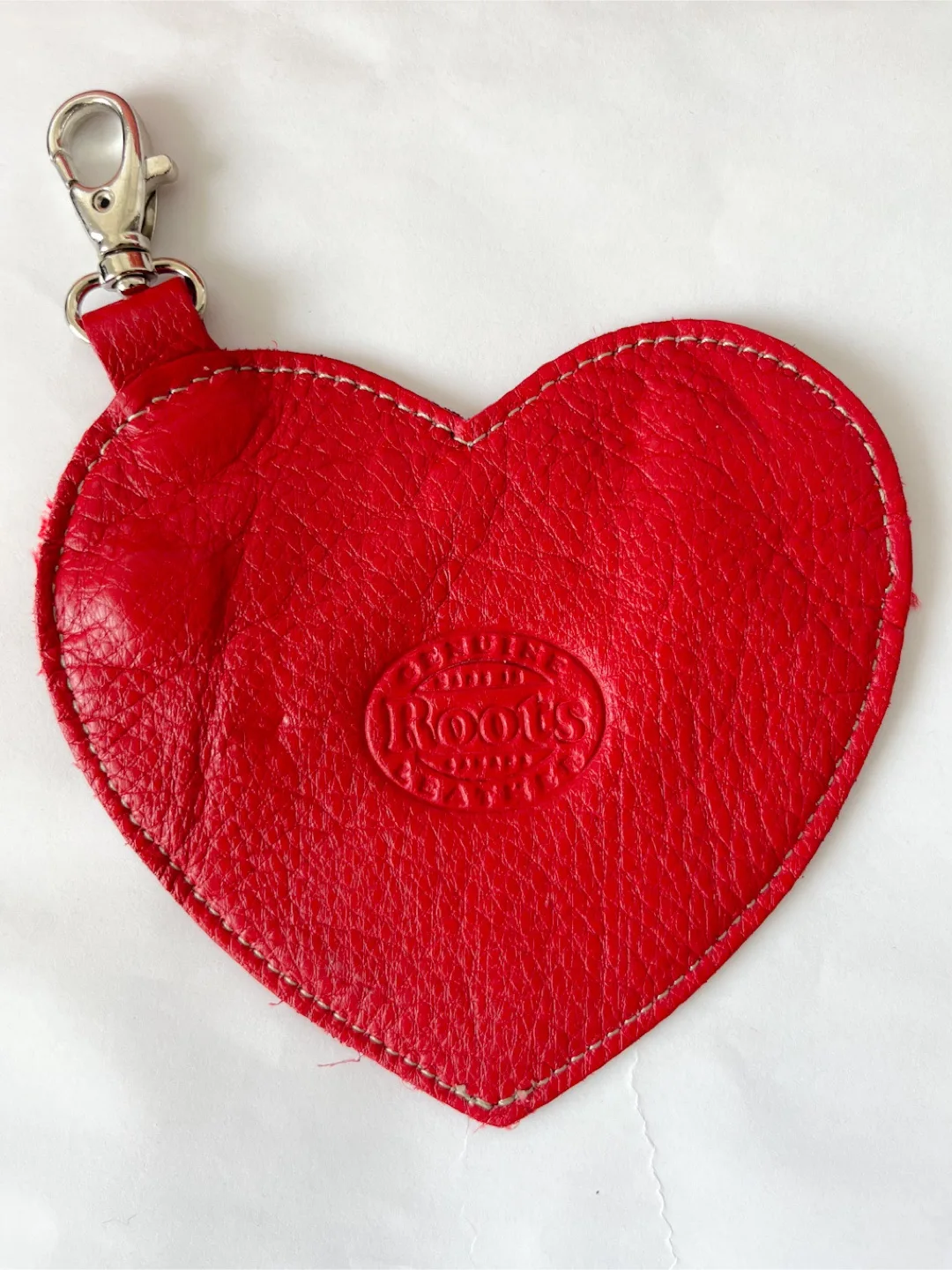 Roots red heart coin purse (brand new) image indicator(3)