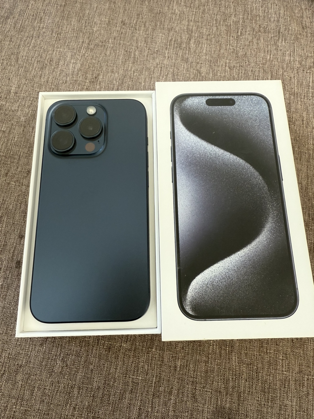iPhone 15 Pro Blue Titanium – 256GB