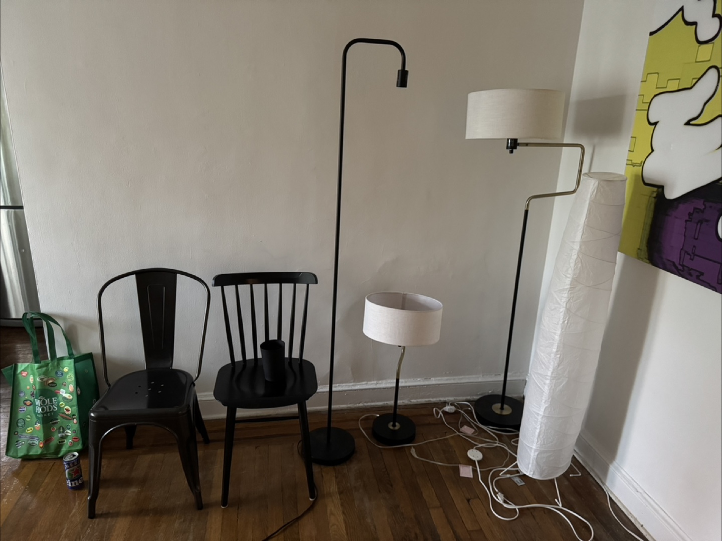 FREE/Curb Alert table, chairs lamp