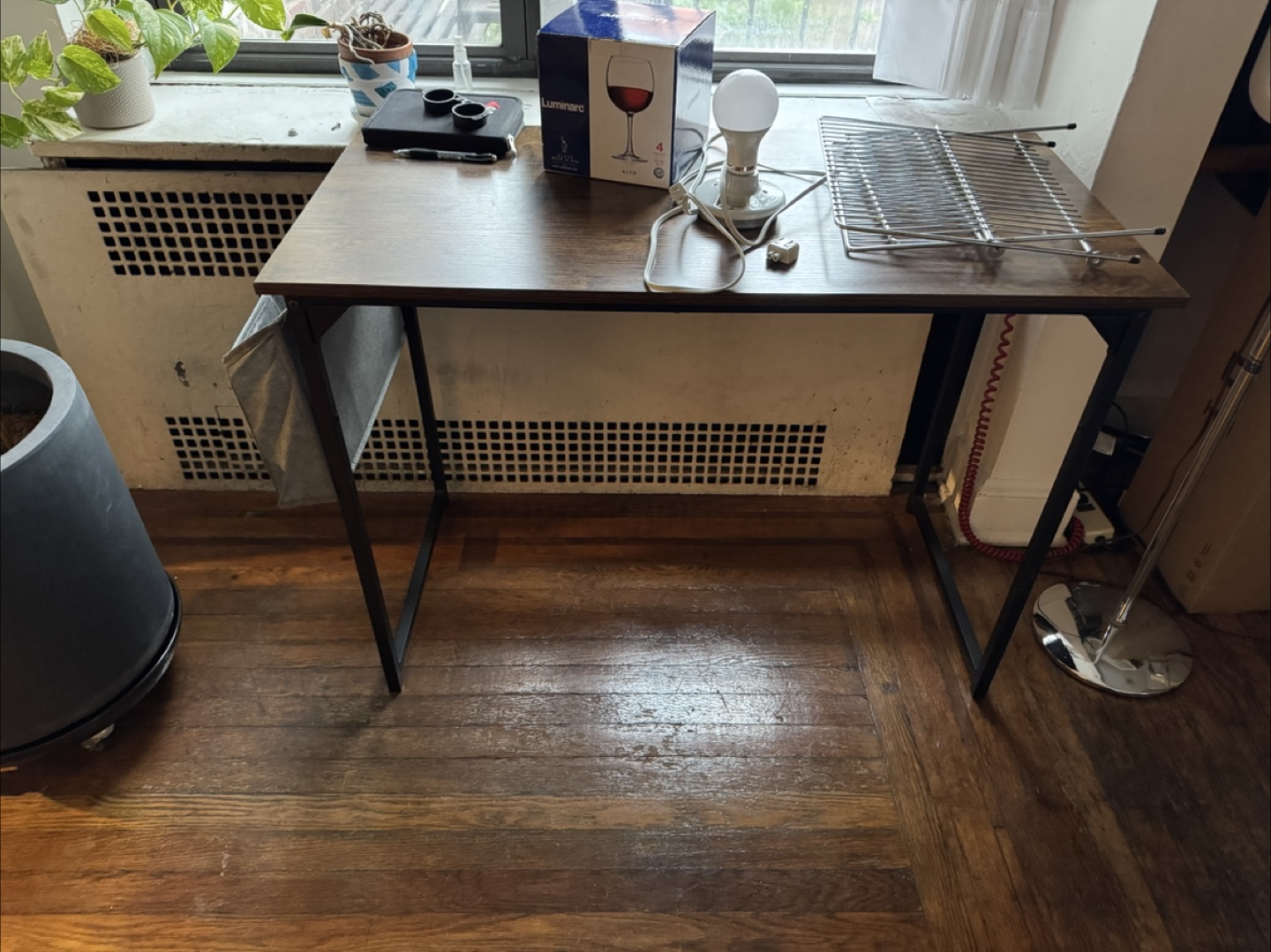 FREE/Curb Alert table, chairs lamp - photo 2