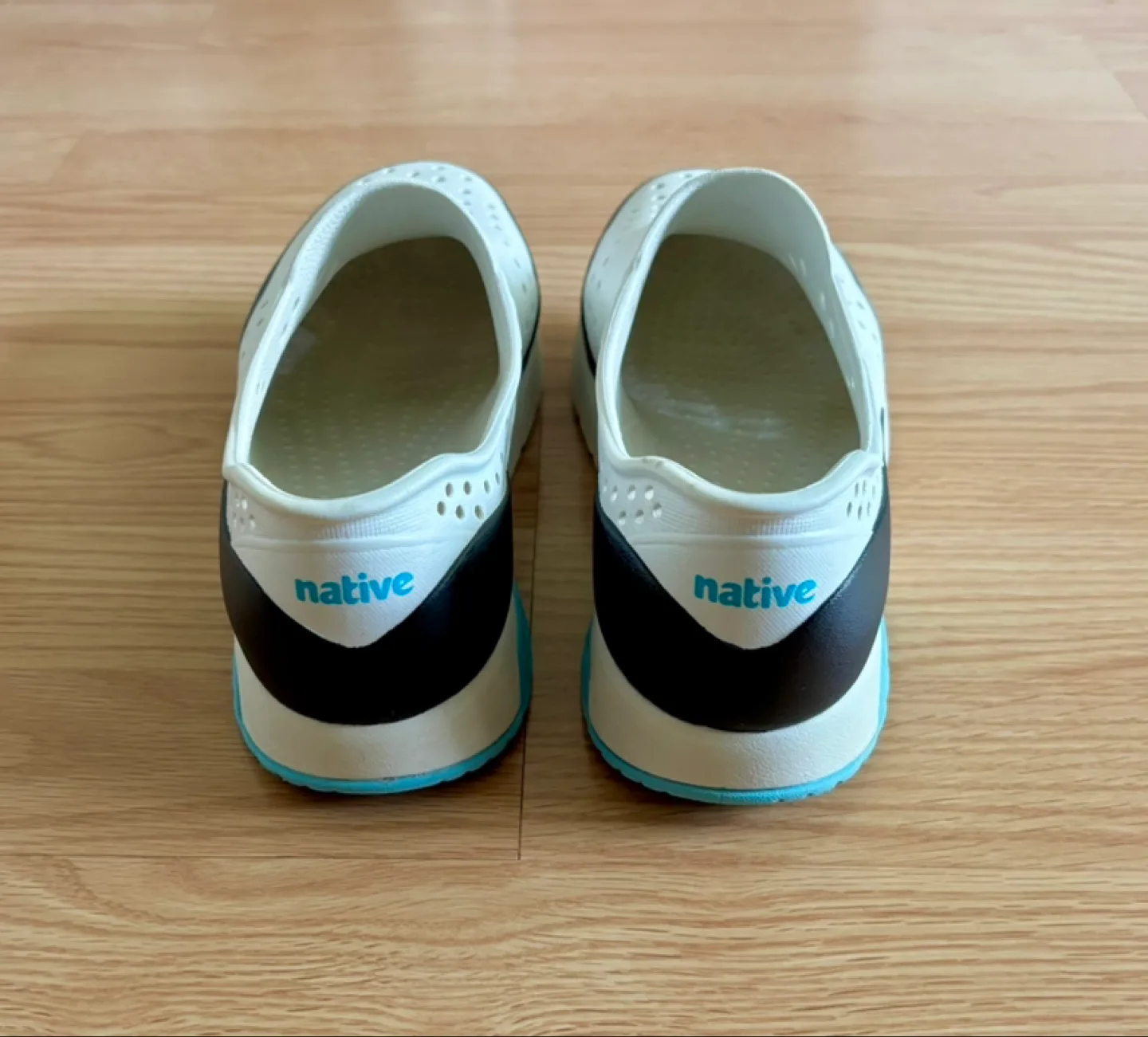 Native Shoes image indicator(4)