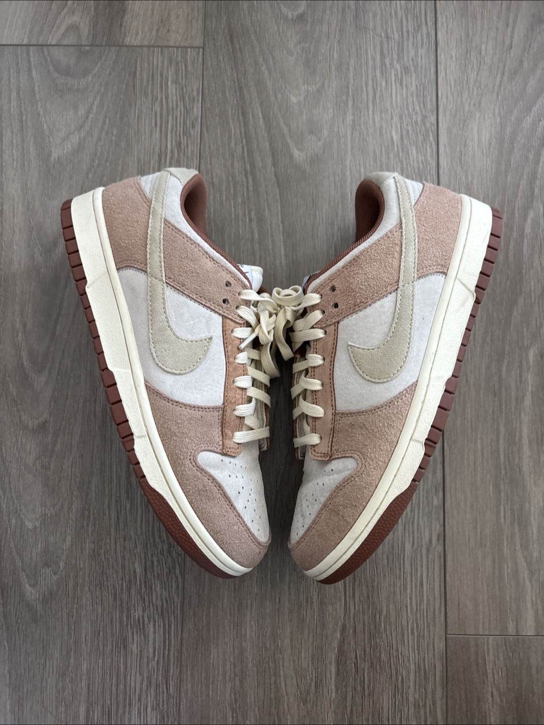 Nike Dunk Low Sneakers