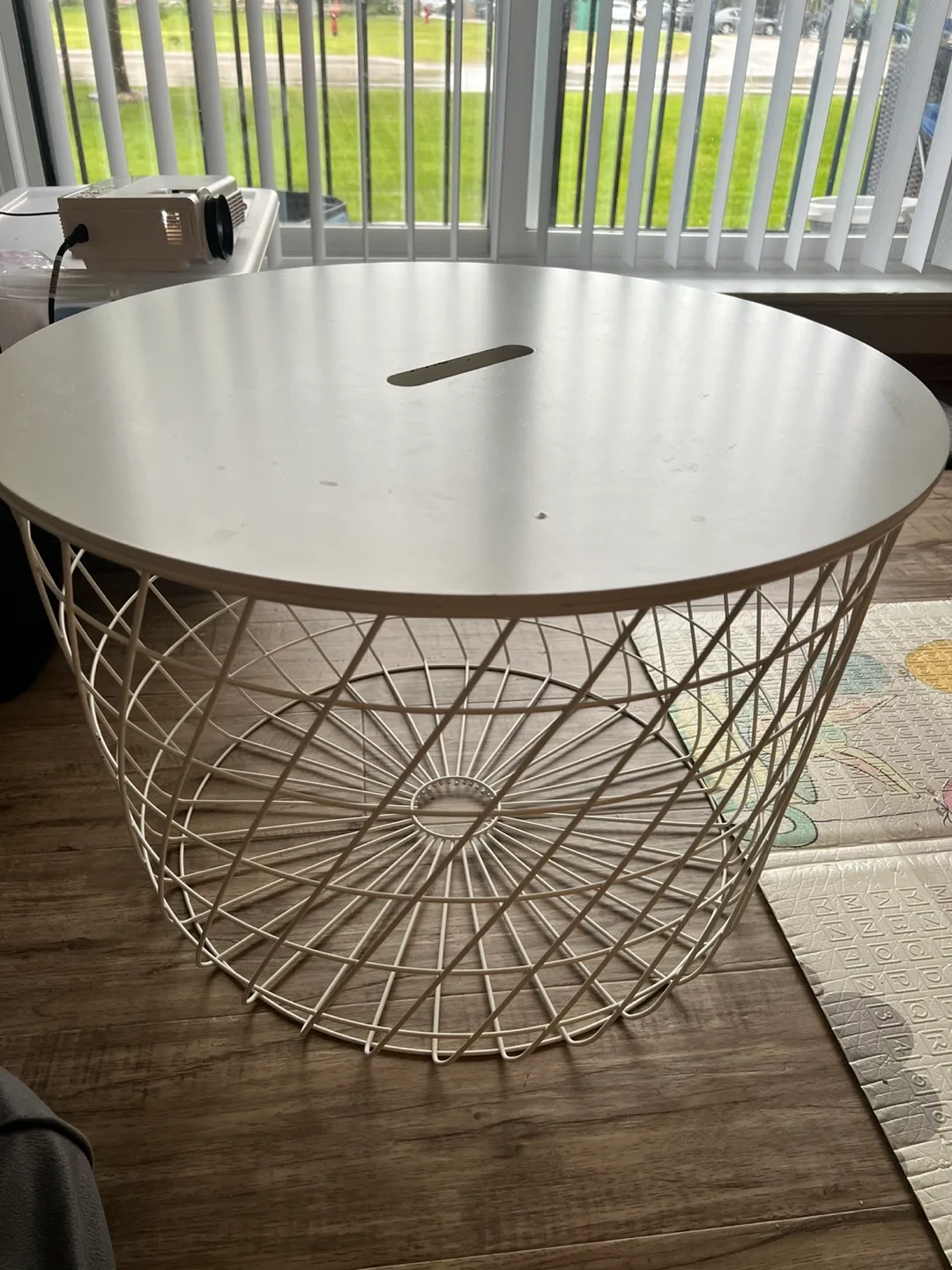 IKEA Kvistbro White Round Table thumbnail