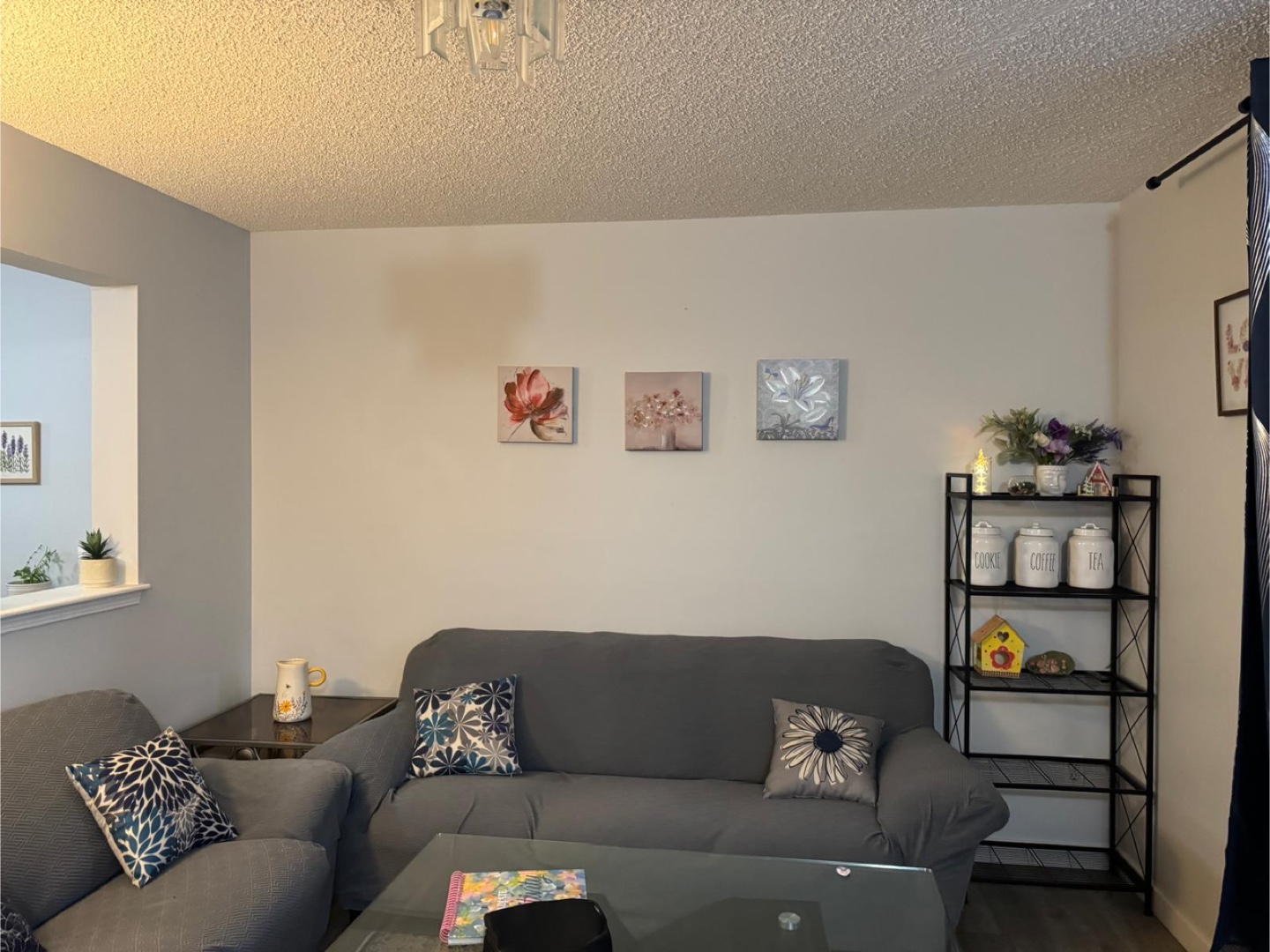 Stylish Couches and Coffee Table Set - photo 2