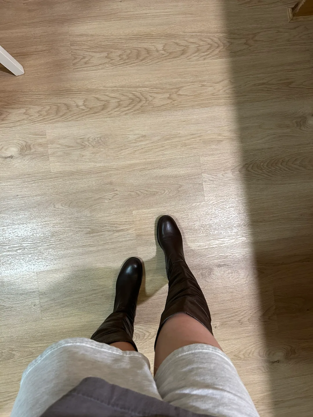 Brown Leather Over-the-Knee Boots thumbnail