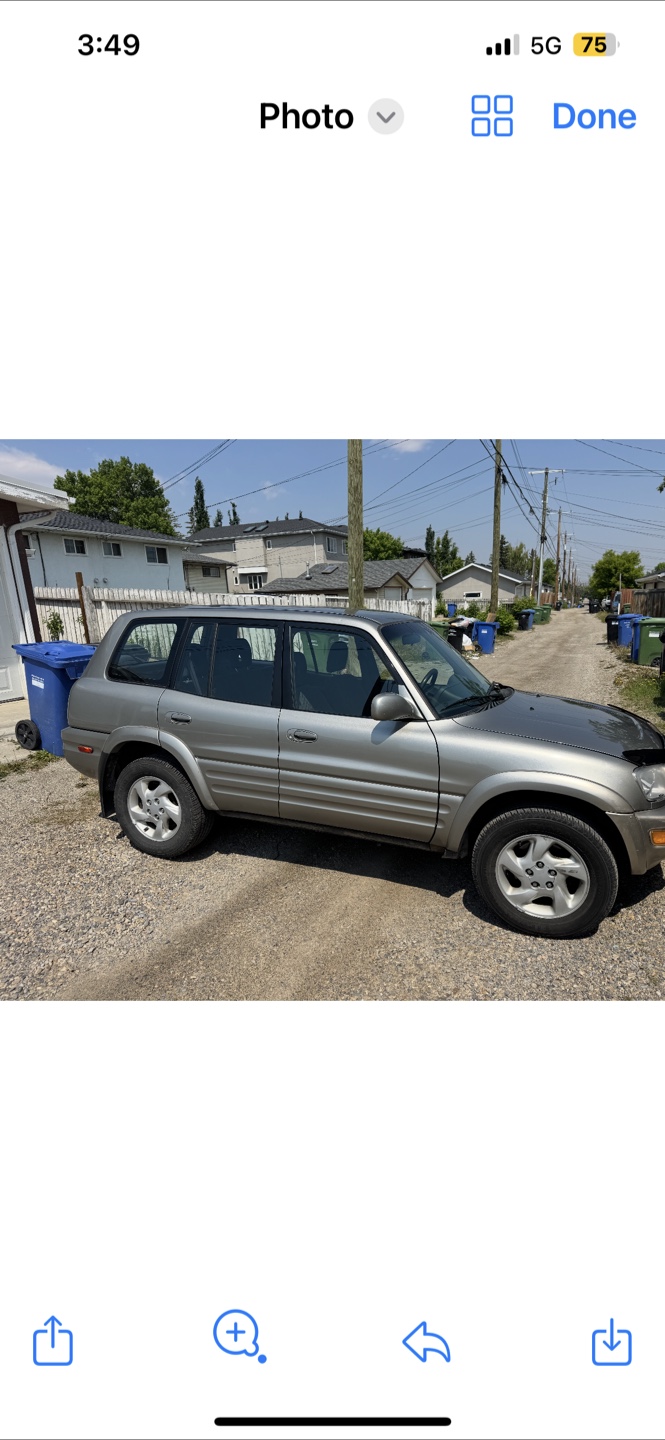 Toyota rav 4 Silver 4-Door SUV