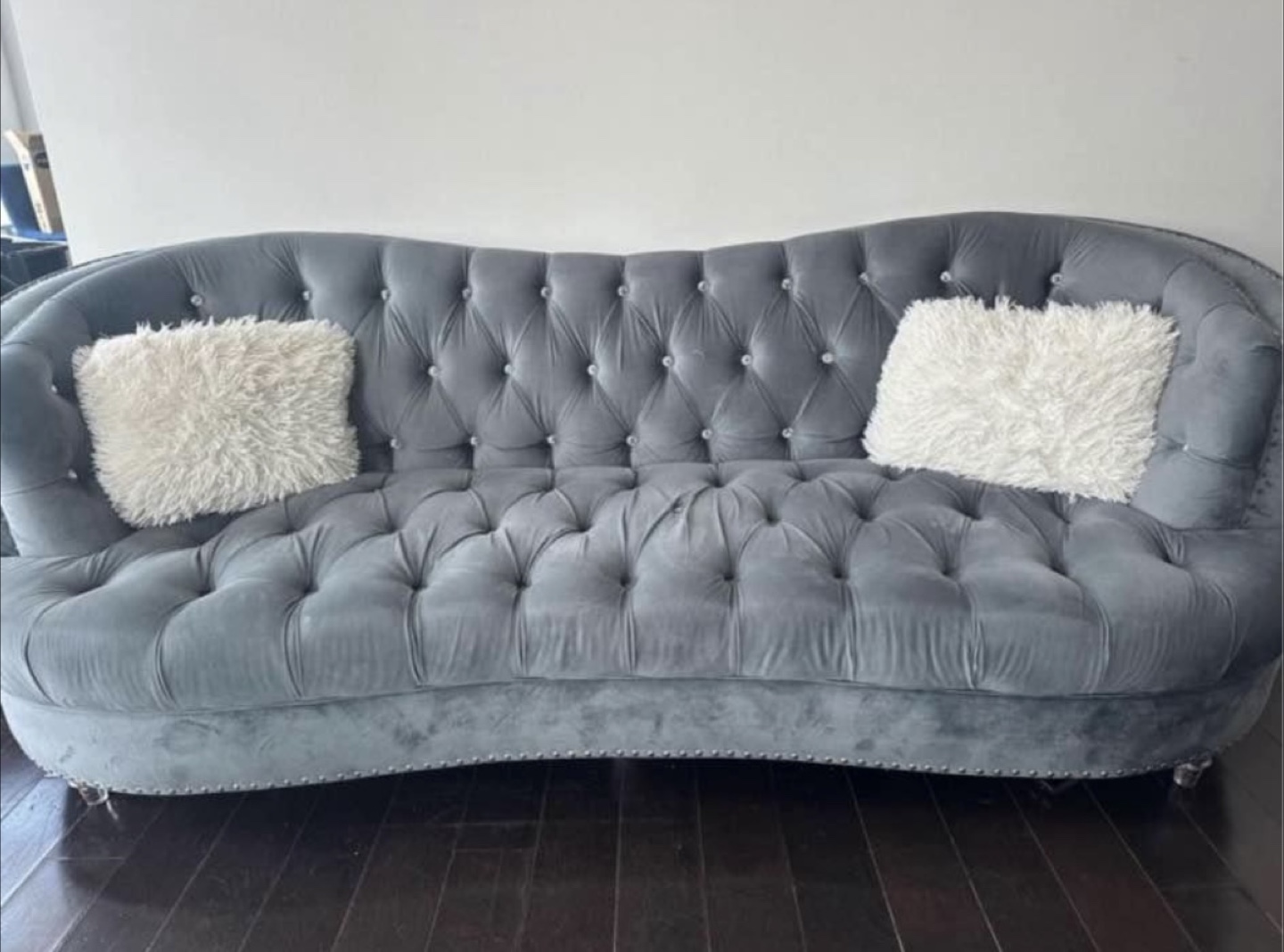 3- seater Velvet Button-Tufted Curved Sofa