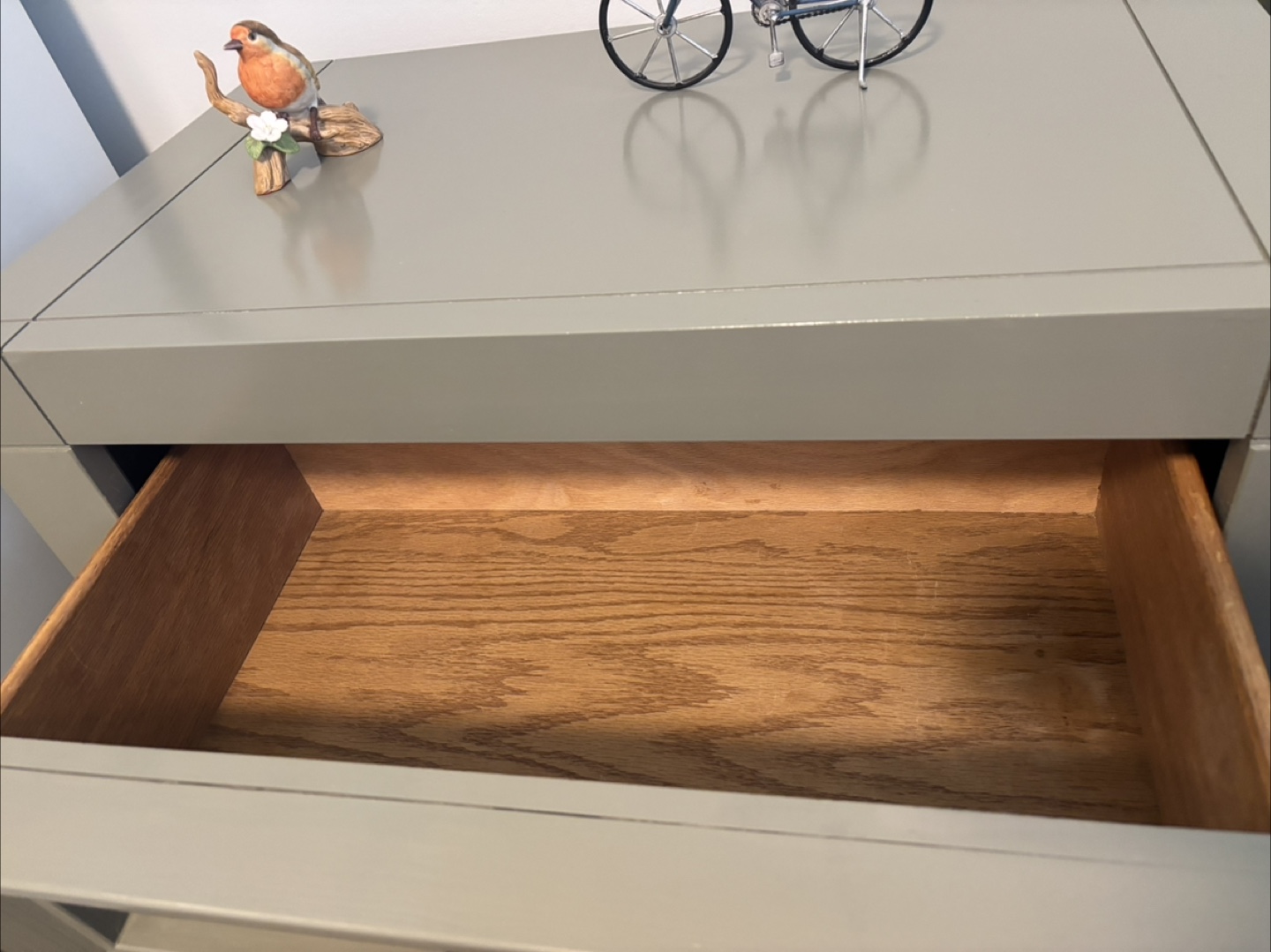 Pair of Nightstands - photo 4