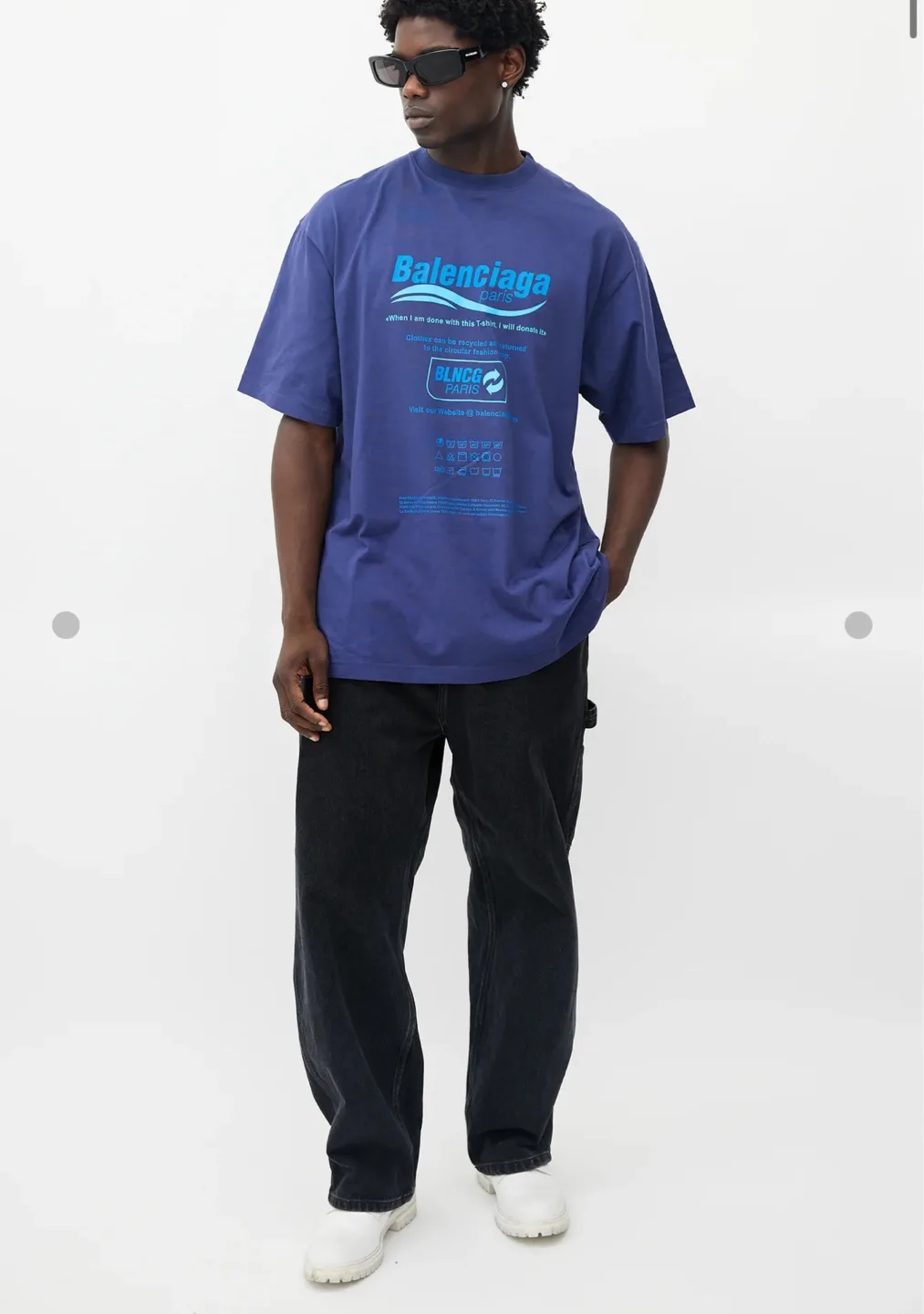 Balenciaga T-Shirt image indicator(4)