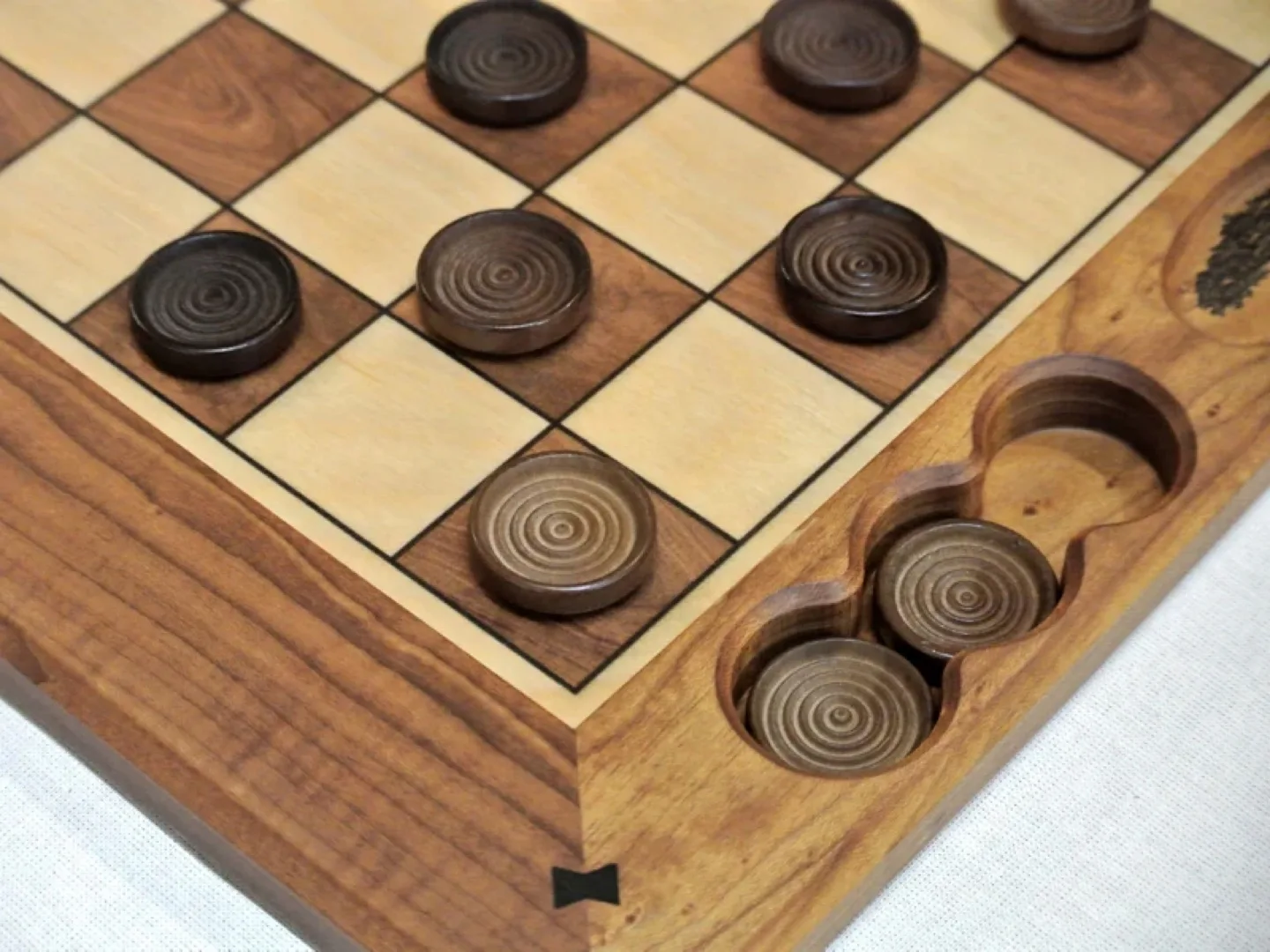 Handcrafted Checkers Board Game thumbnail
