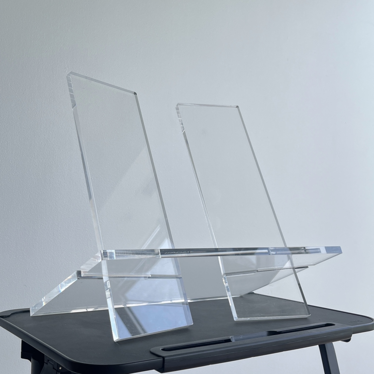 TASCHEN Bookstand - photo 3