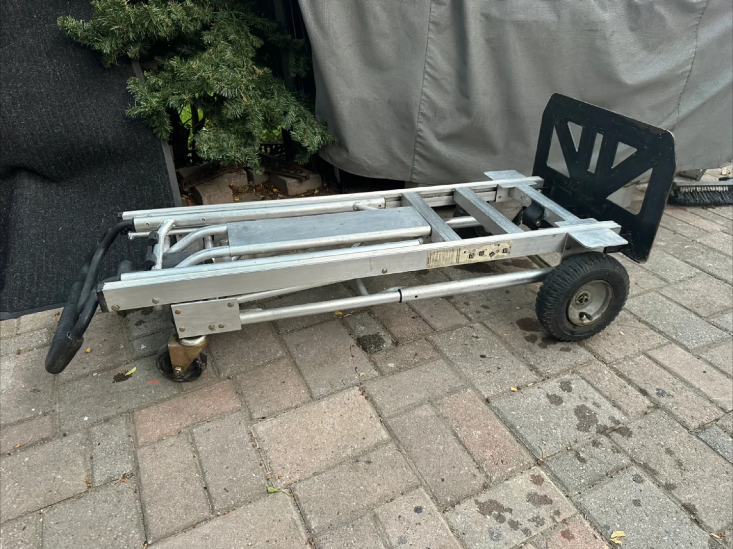 Heavy-duty folding  3-in-1 hand truck thumbnail