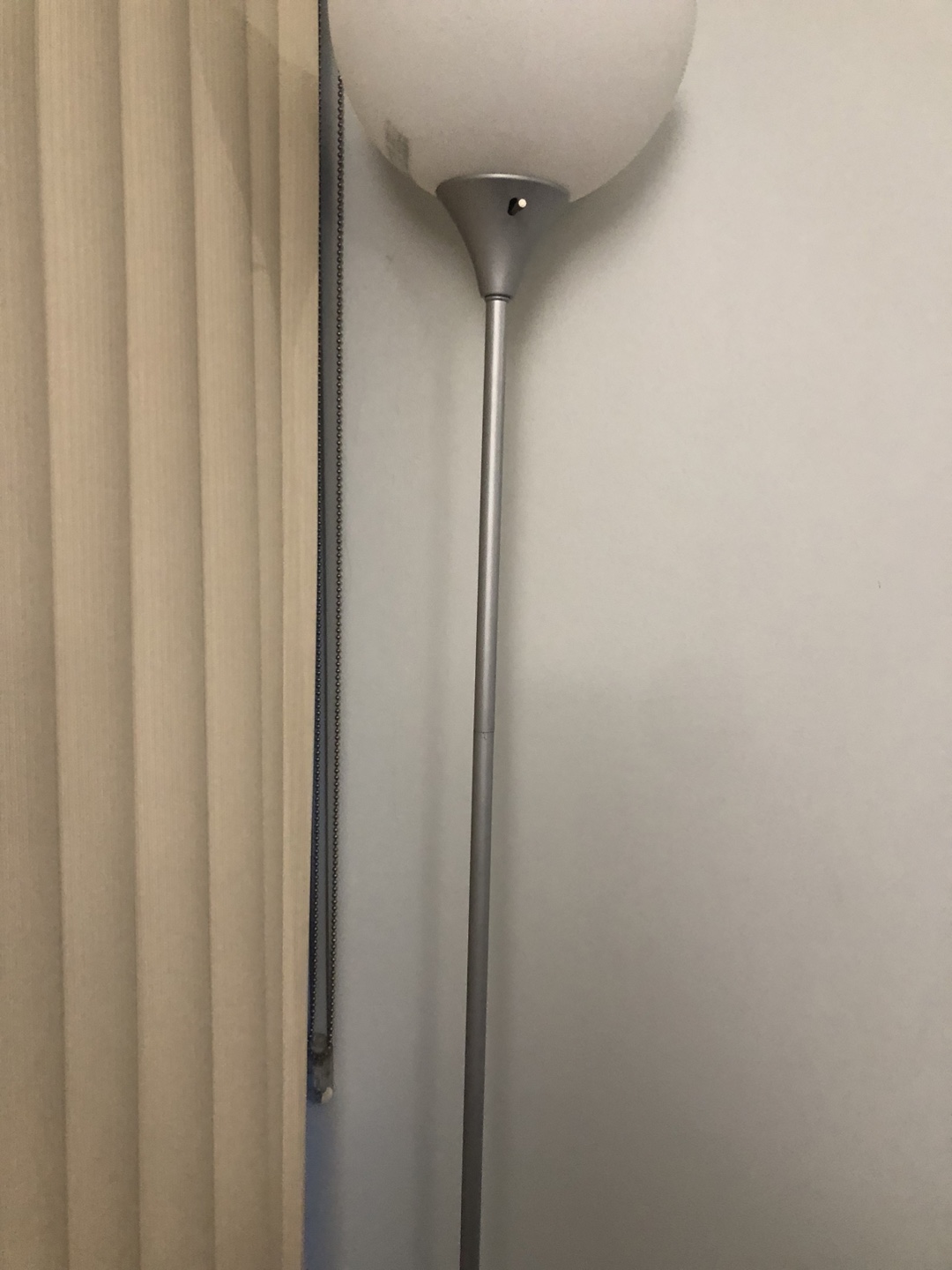 2 Floor Lamps are available for sale @25 - photo 4