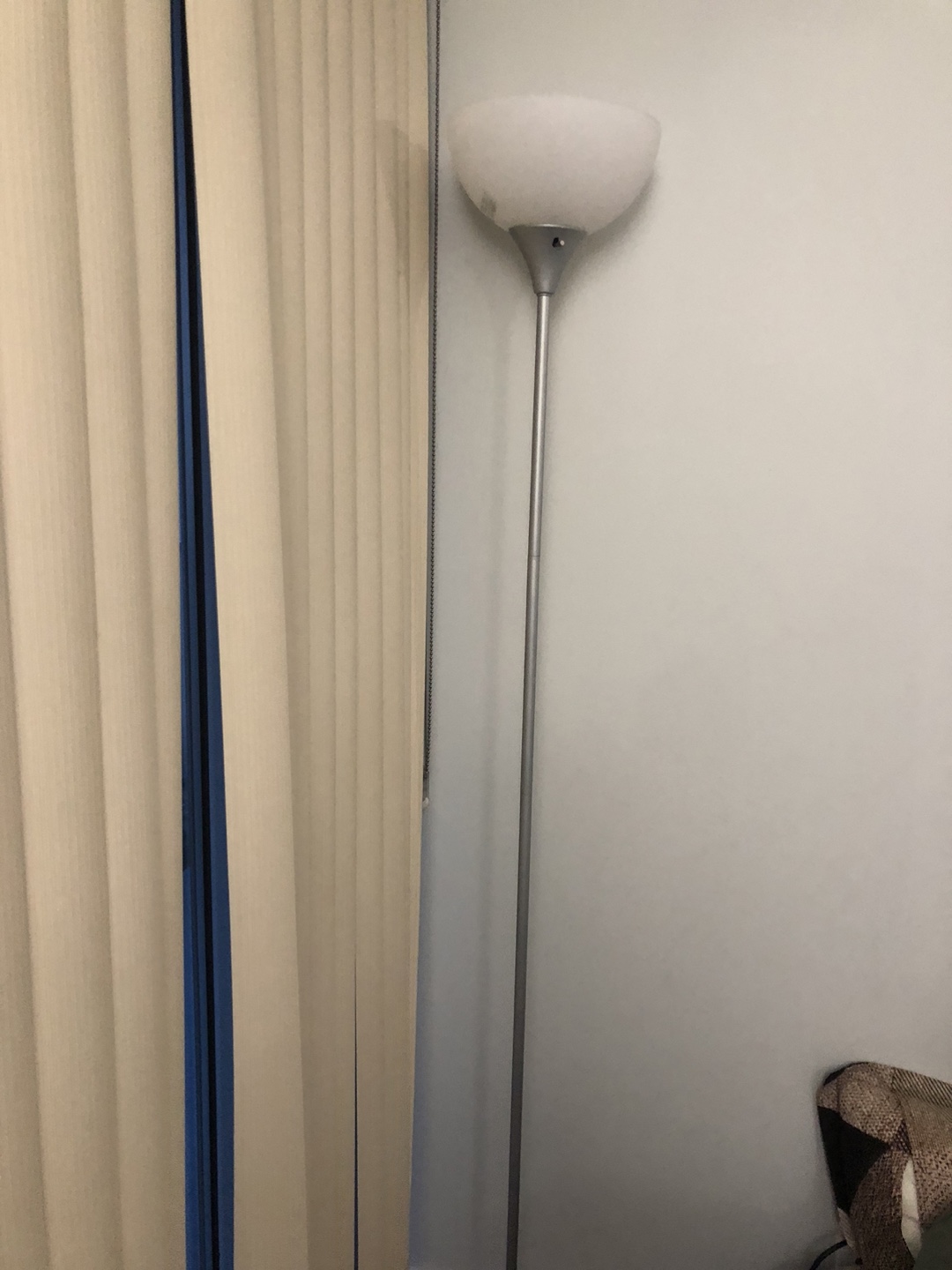 2 Floor Lamps are available for sale @25 - photo 2