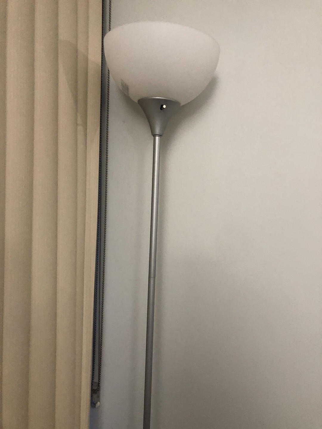 2 Floor Lamps are available for sale @25 - photo 3