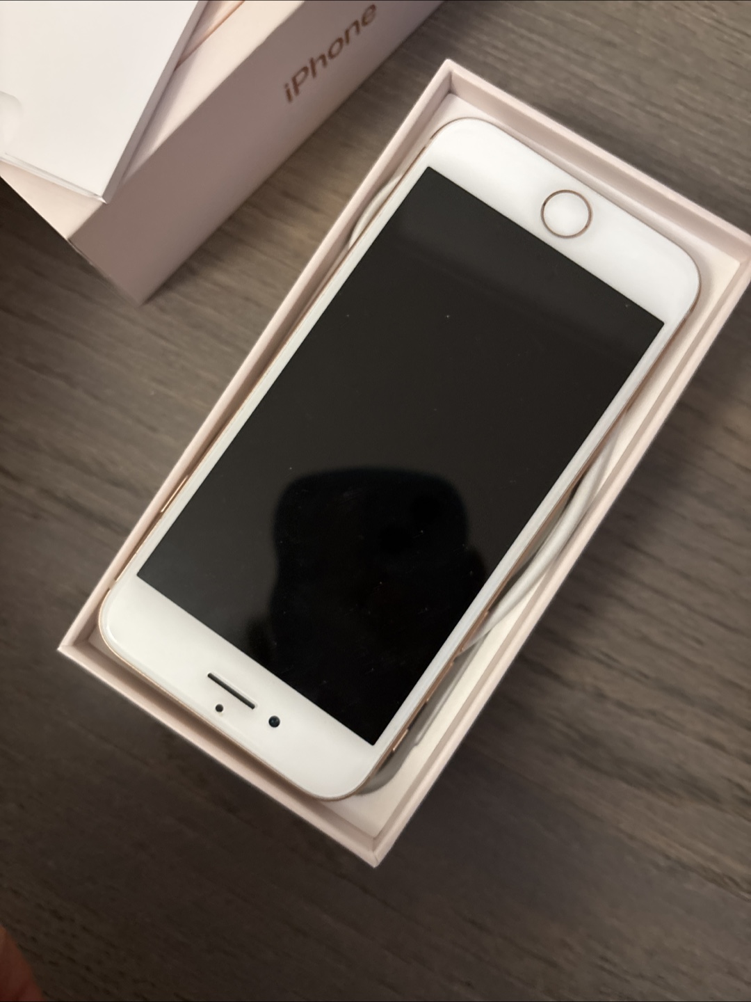iPhone 8 64GB in Rose Gold with Box and Accessories - photo 4