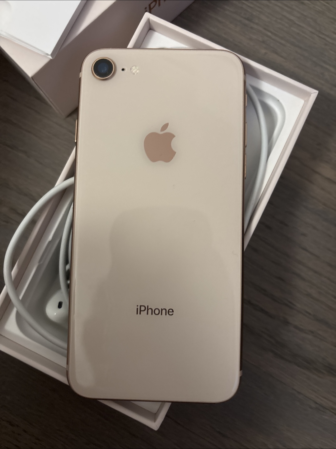 iPhone 8 64GB in Rose Gold with Box and Accessories - photo 5