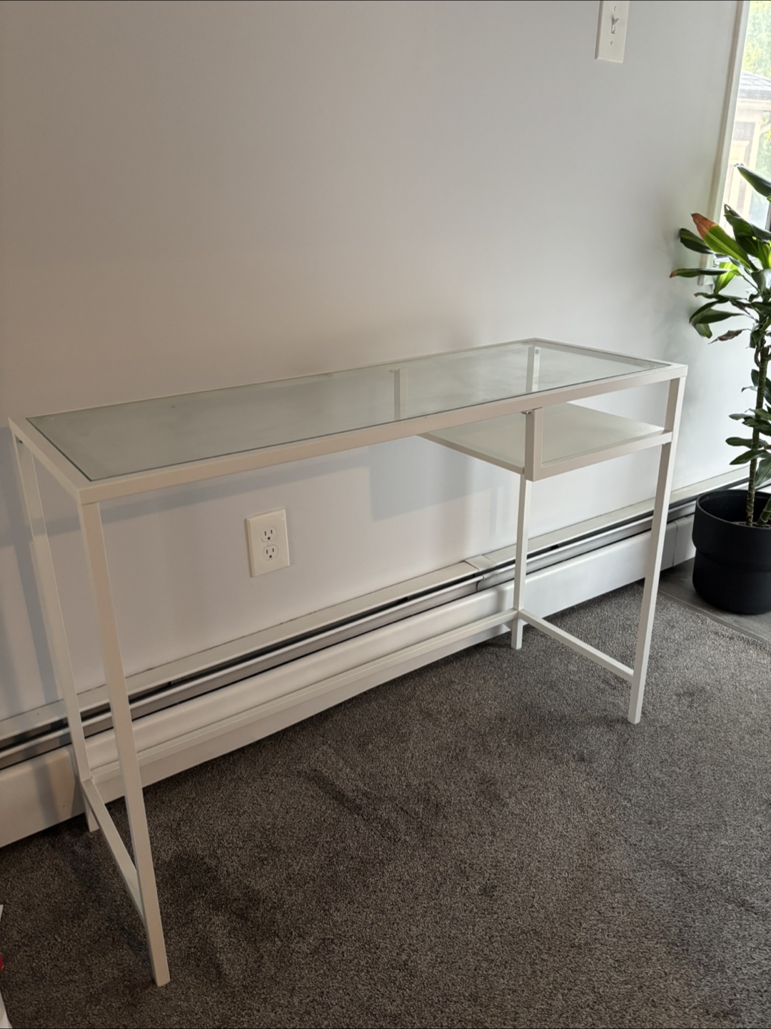 White metal and glass desk - photo 2