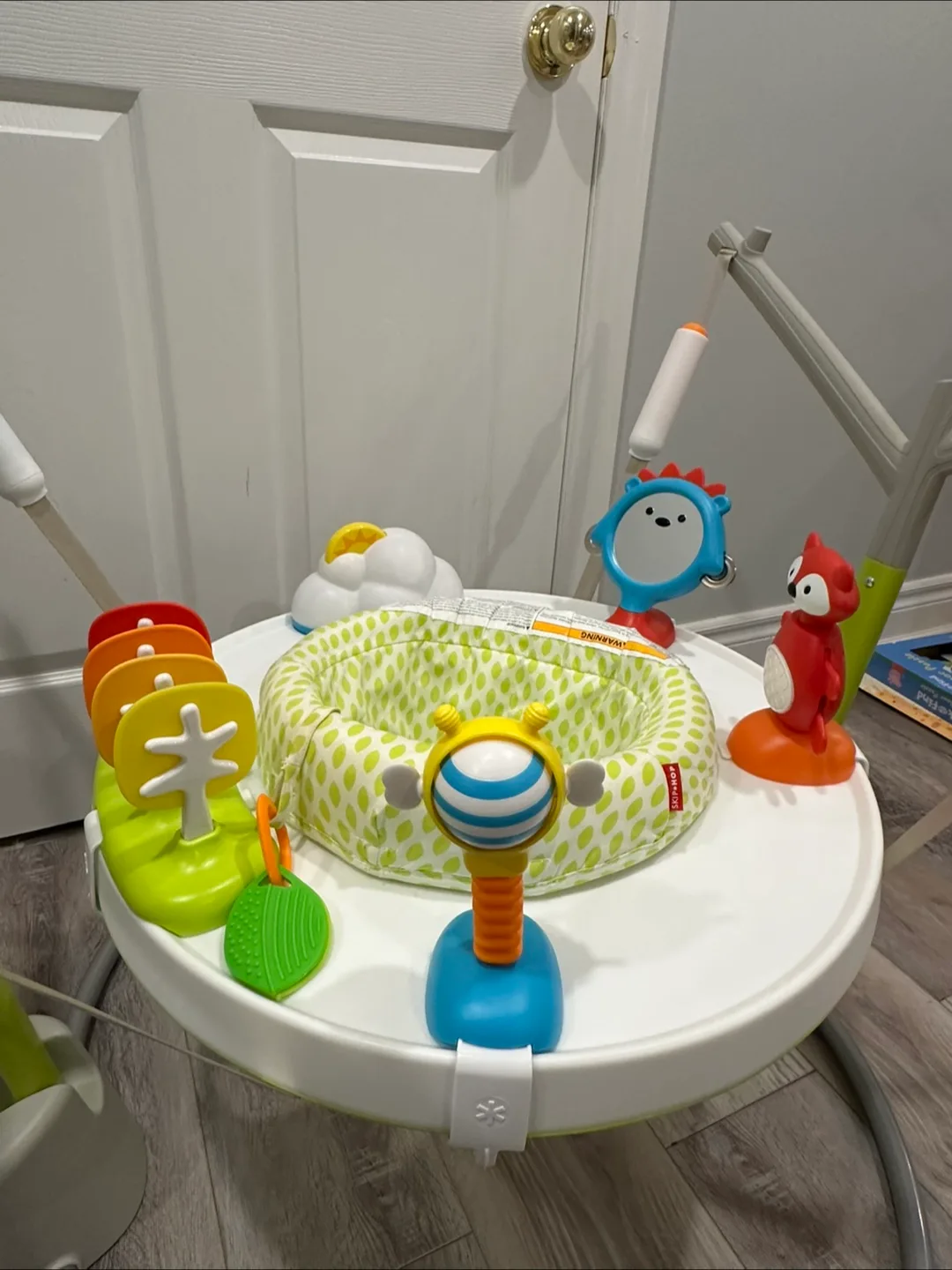 Skip Hop Jumpscape Educational Toy thumbnail