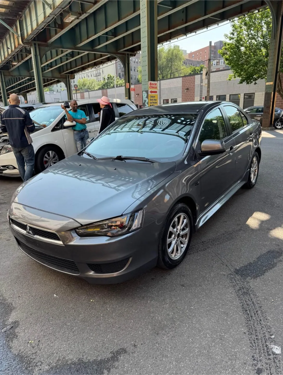 Mitsubishi Lancer Sedan thumbnail
