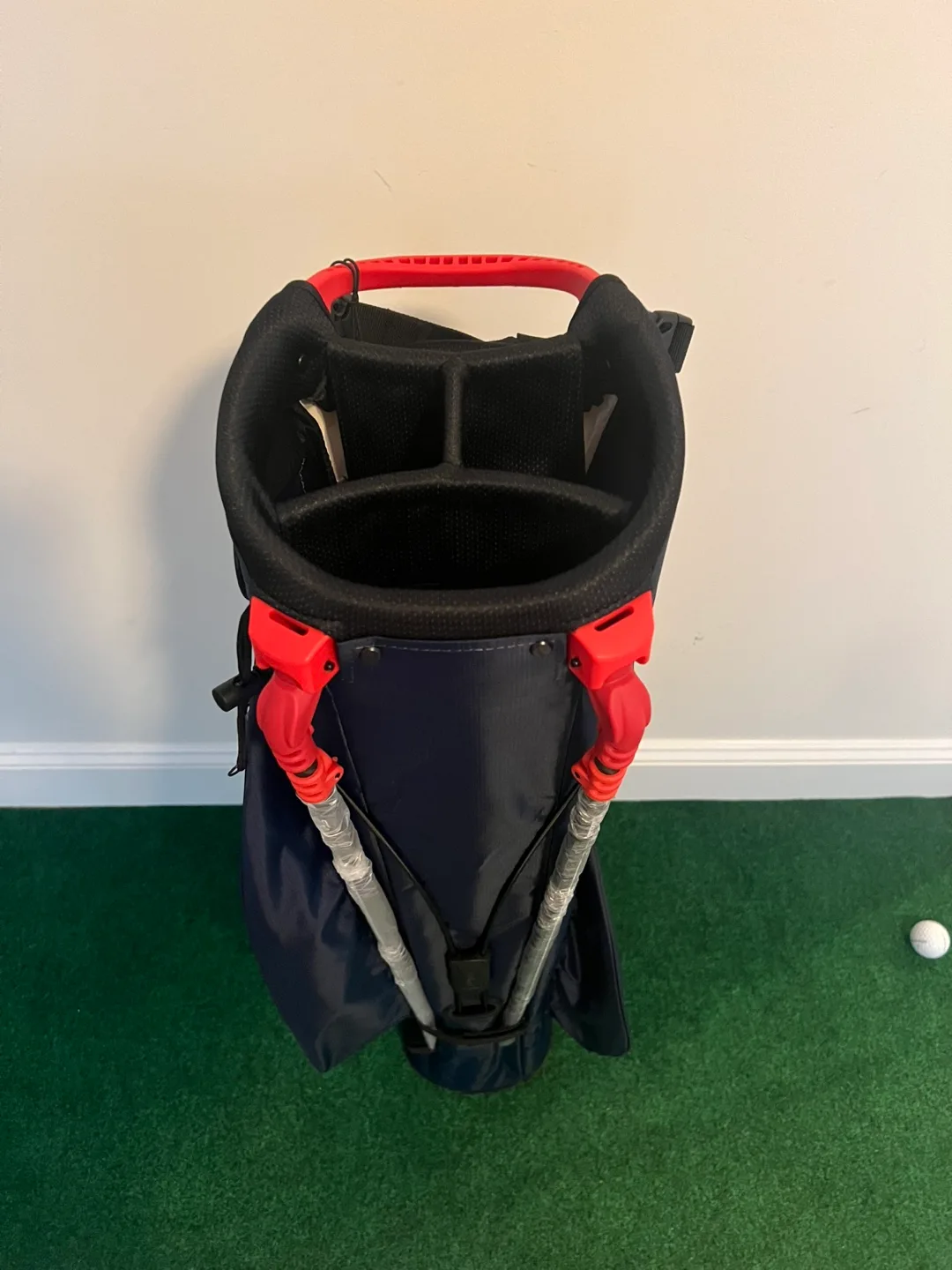 Titleist Players 4 Carbon Stand Bag image indicator(5)