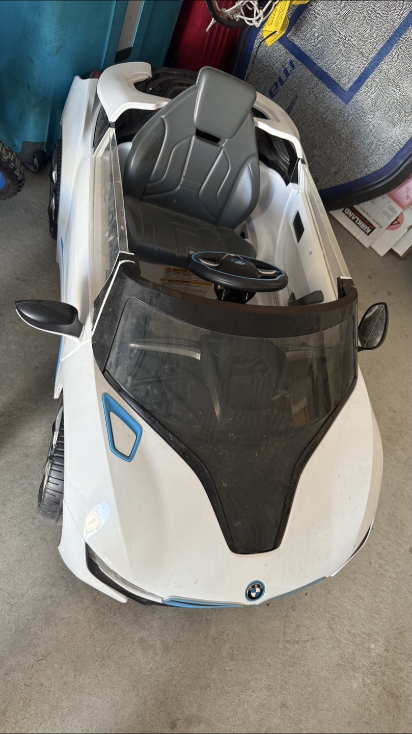 BMW i8 Ride-On Car