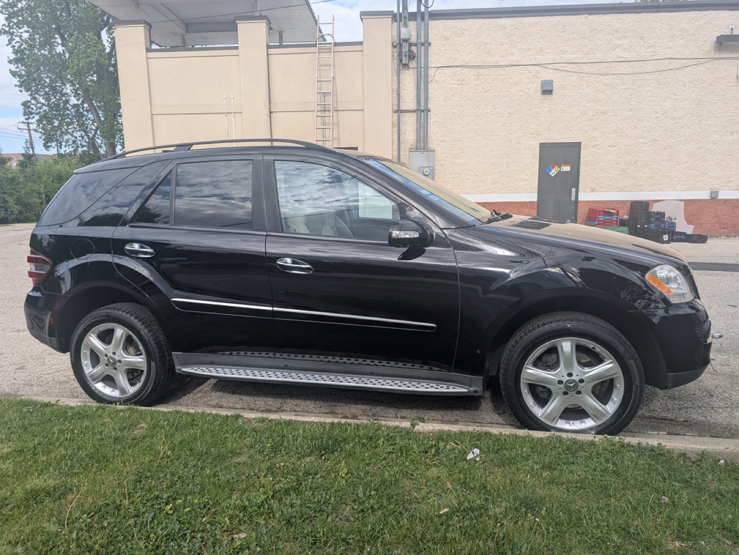 Mercedes-Benz ML 350 4Matic SUV - photo 2