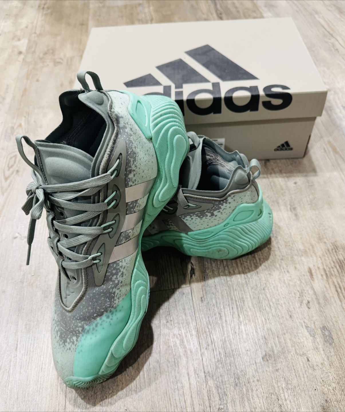 Adidas Basketball Shoes with Box - photo 3