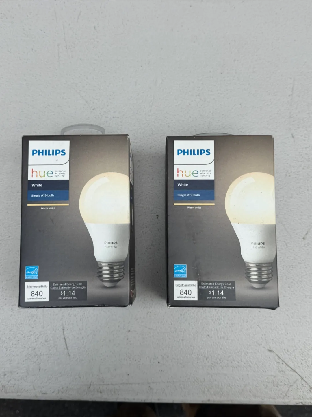 Philips Hue Smart LED Bulbs thumbnail