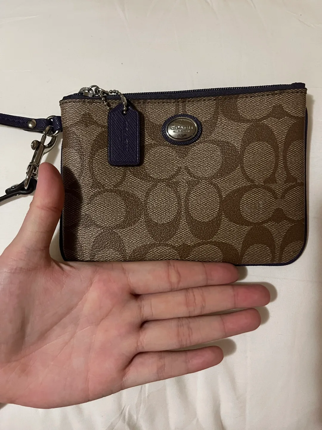 Vintage Coach Wrislet image indicator(2)