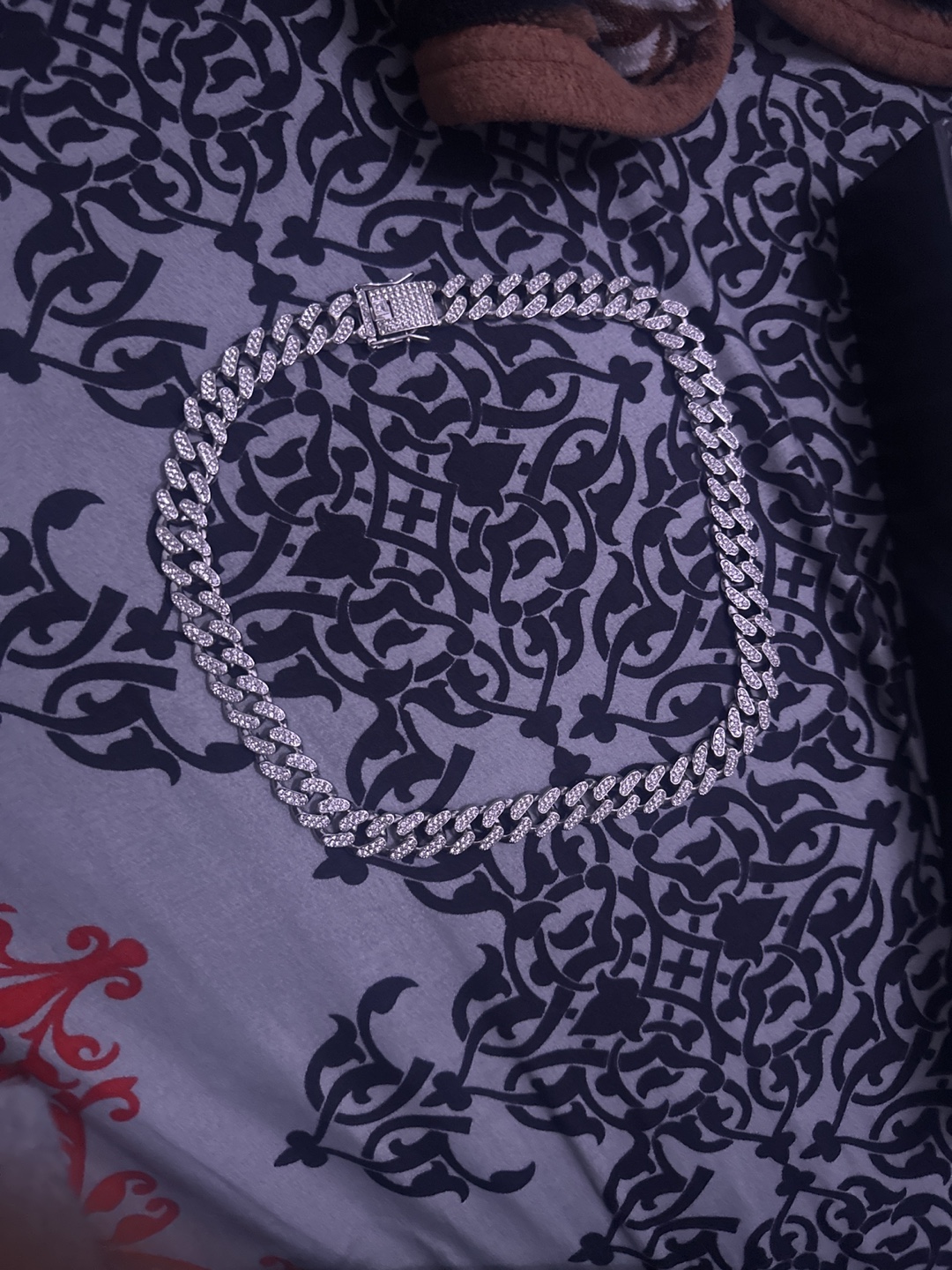 Sparkling Curb Chain Necklace