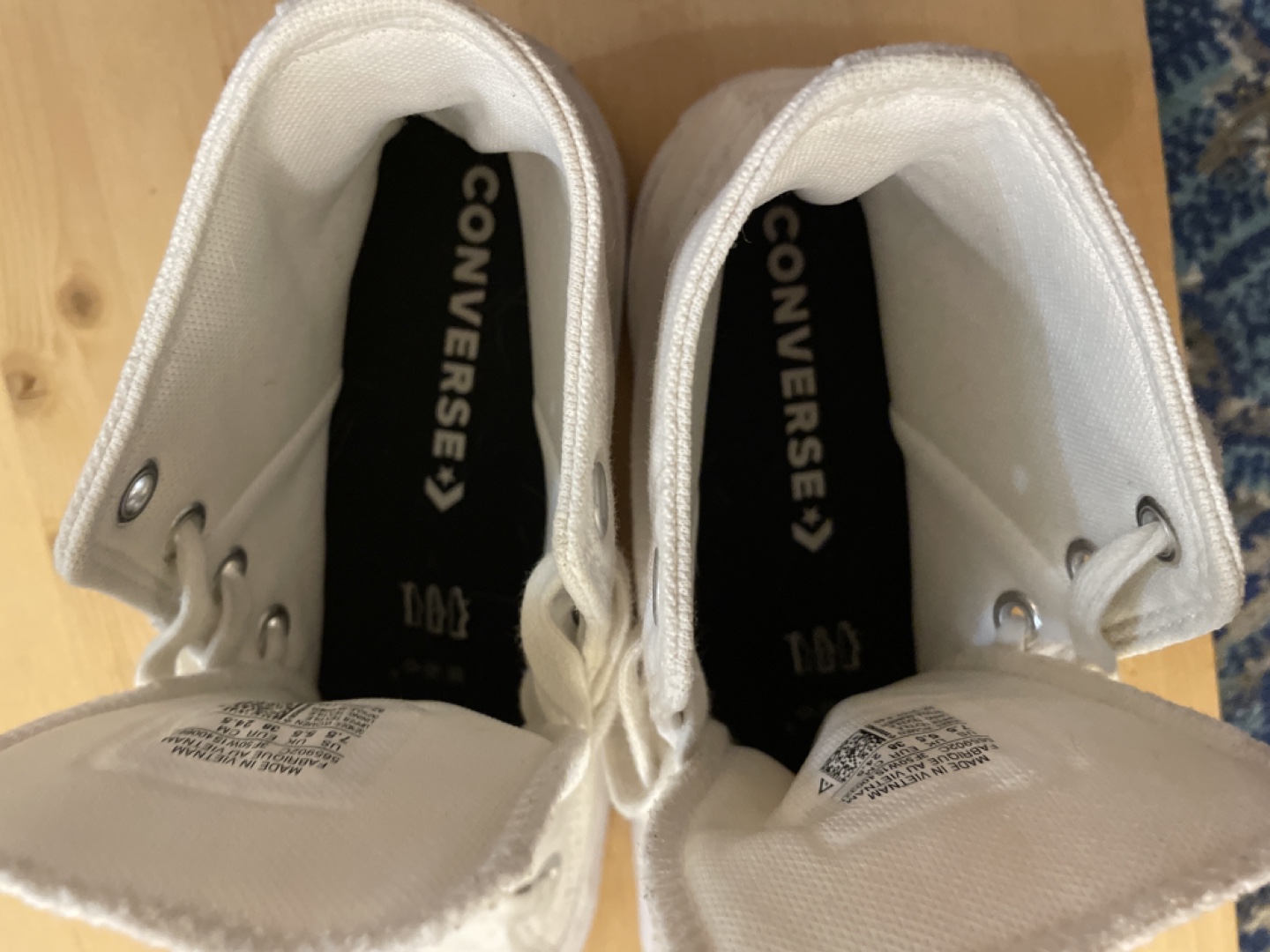 White Converse Chuck Taylor High Tops - photo 3
