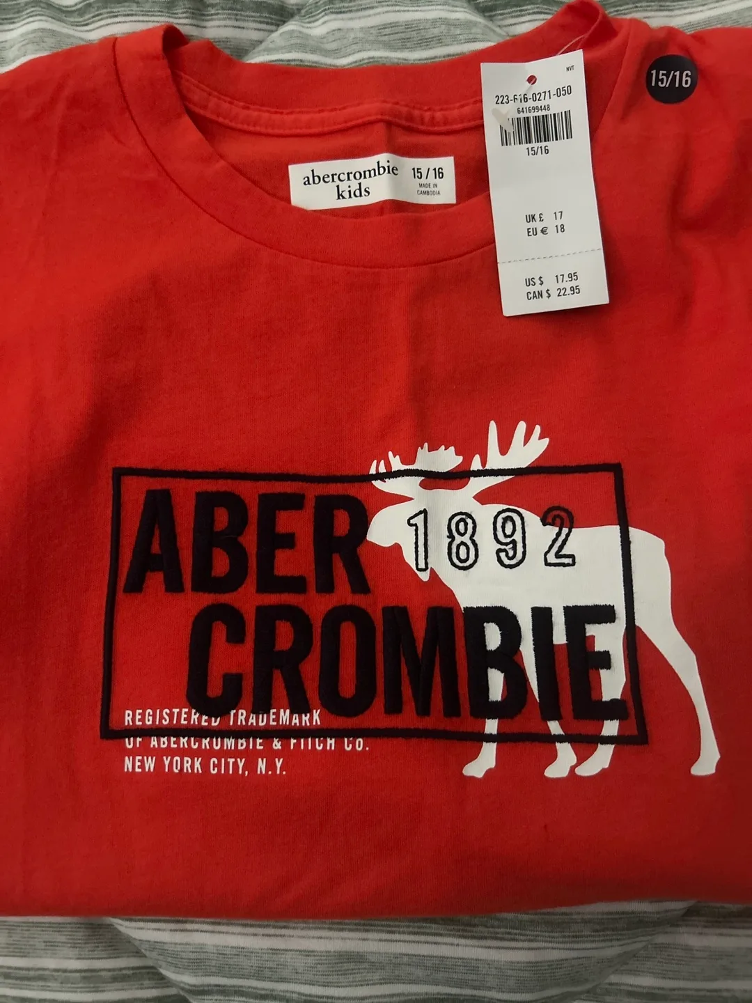 Abercrombie Youth T-Shirt - Size 15/16 image indicator(3)