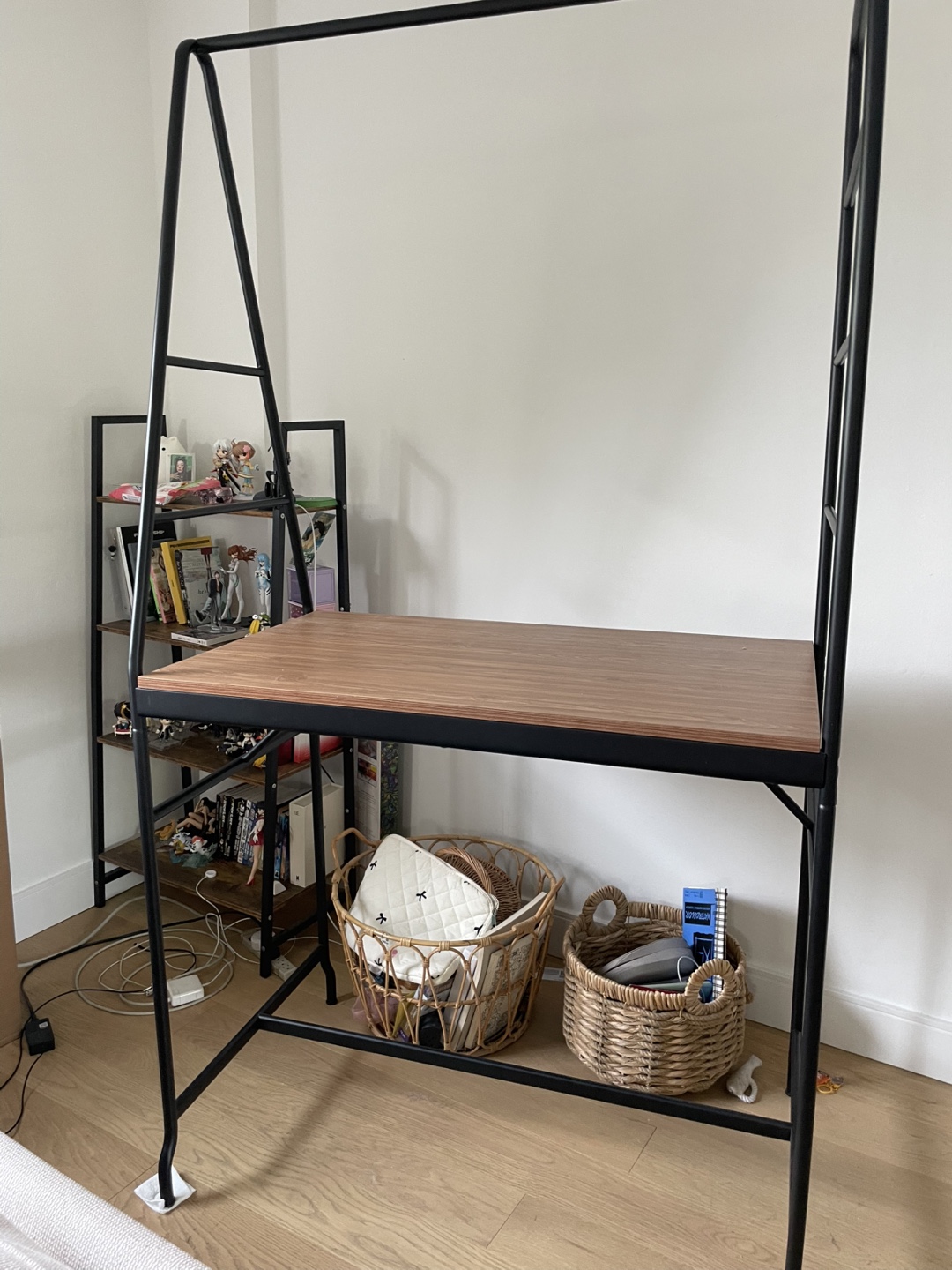 Black Metal Desk & chair