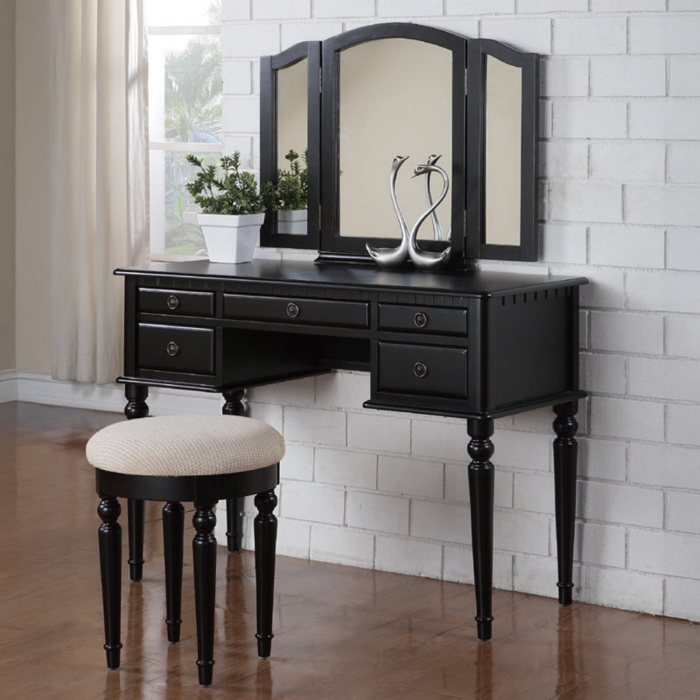 Black Vanity Table with Mirror