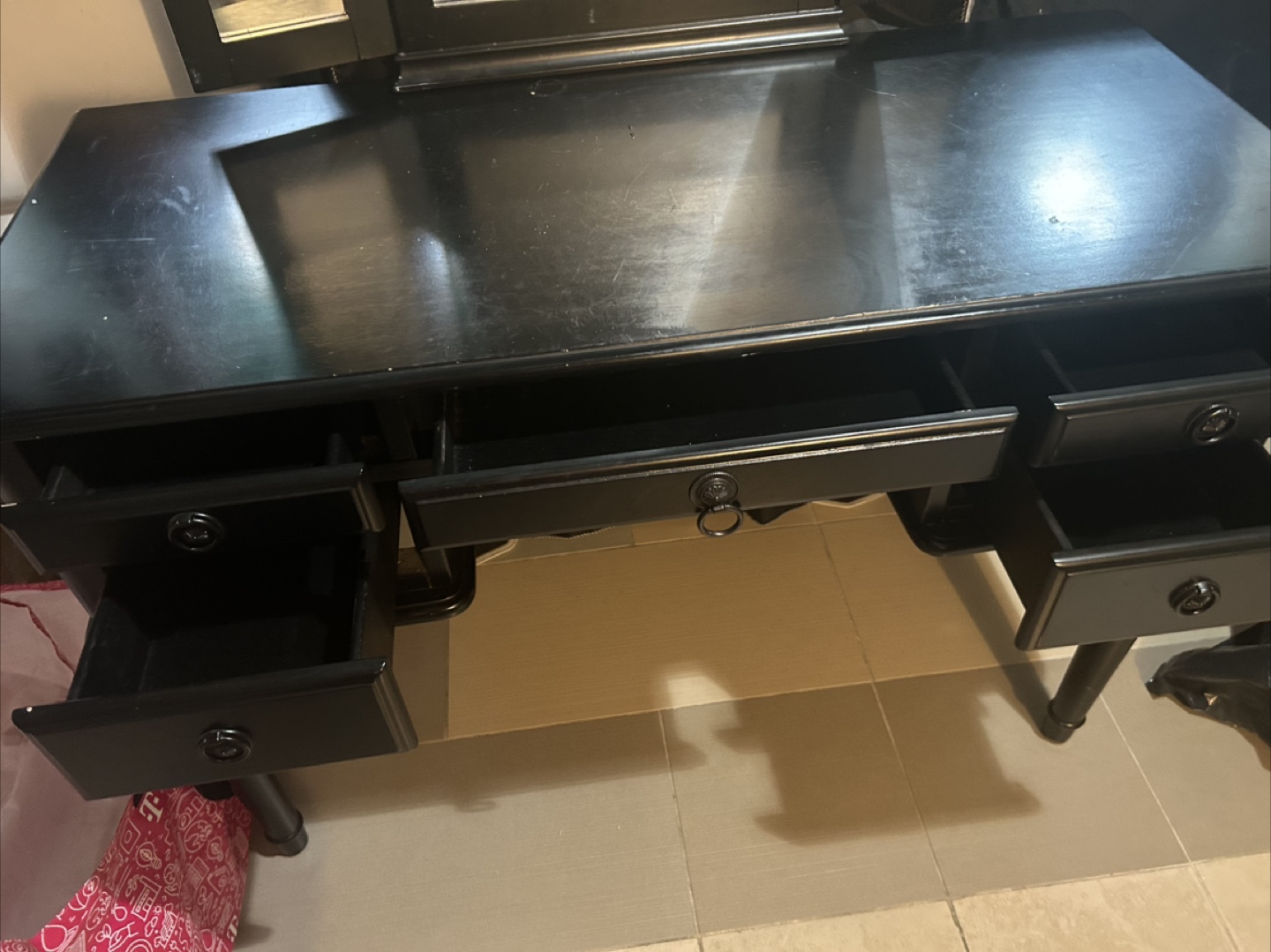 Black Vanity Table with Mirror - photo 3