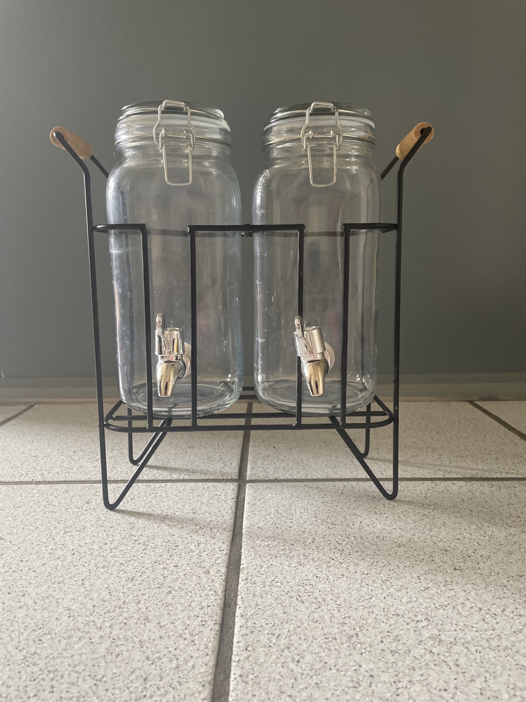 Double Glass Beverage Dispenser