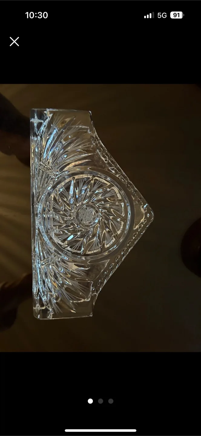 Crystal Napkin Holder image indicator(2)